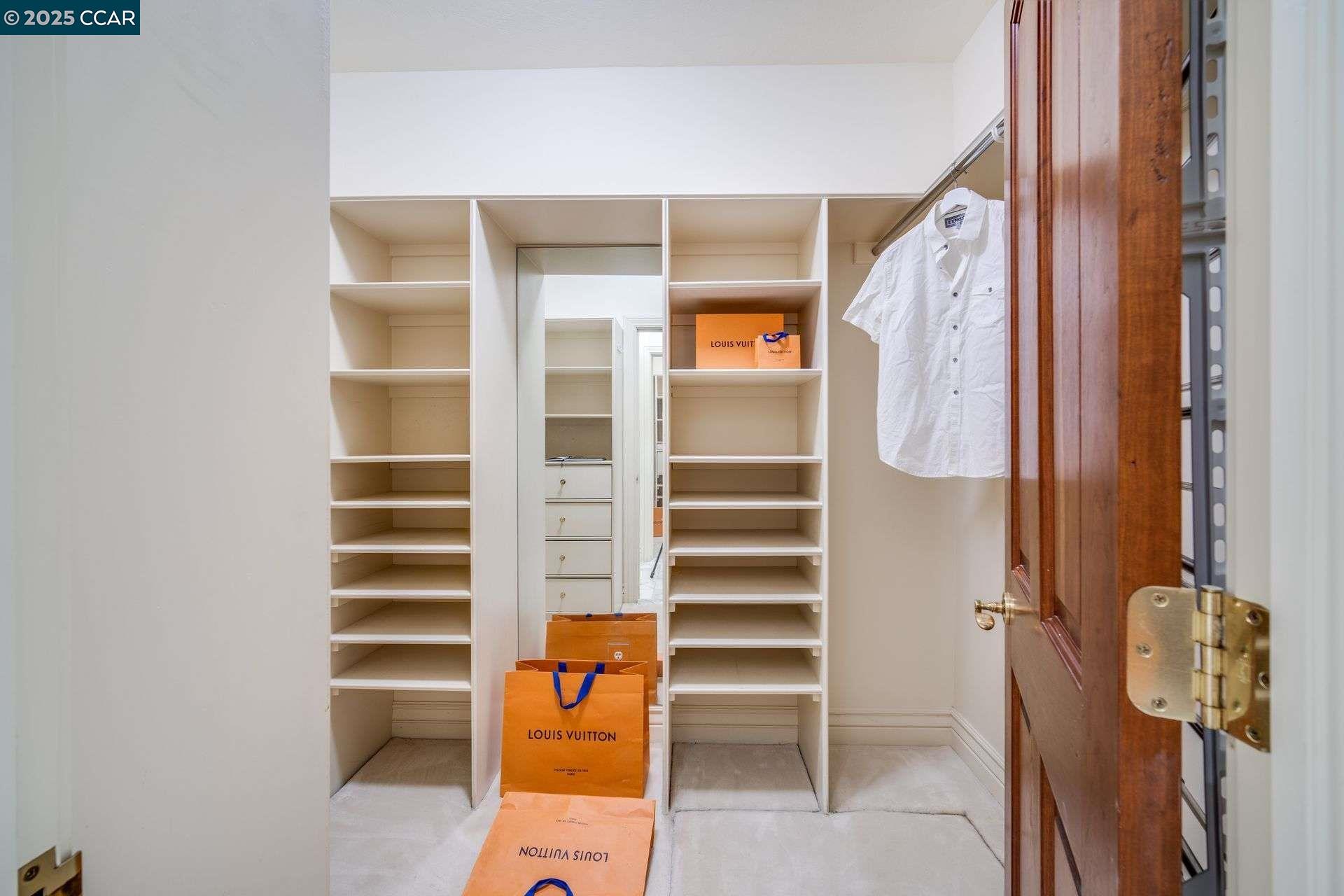 Detail Gallery Image 18 of 60 For 2420 Diablo Lakes Ln, Diablo,  CA 94528 - 6 Beds | 5/2 Baths