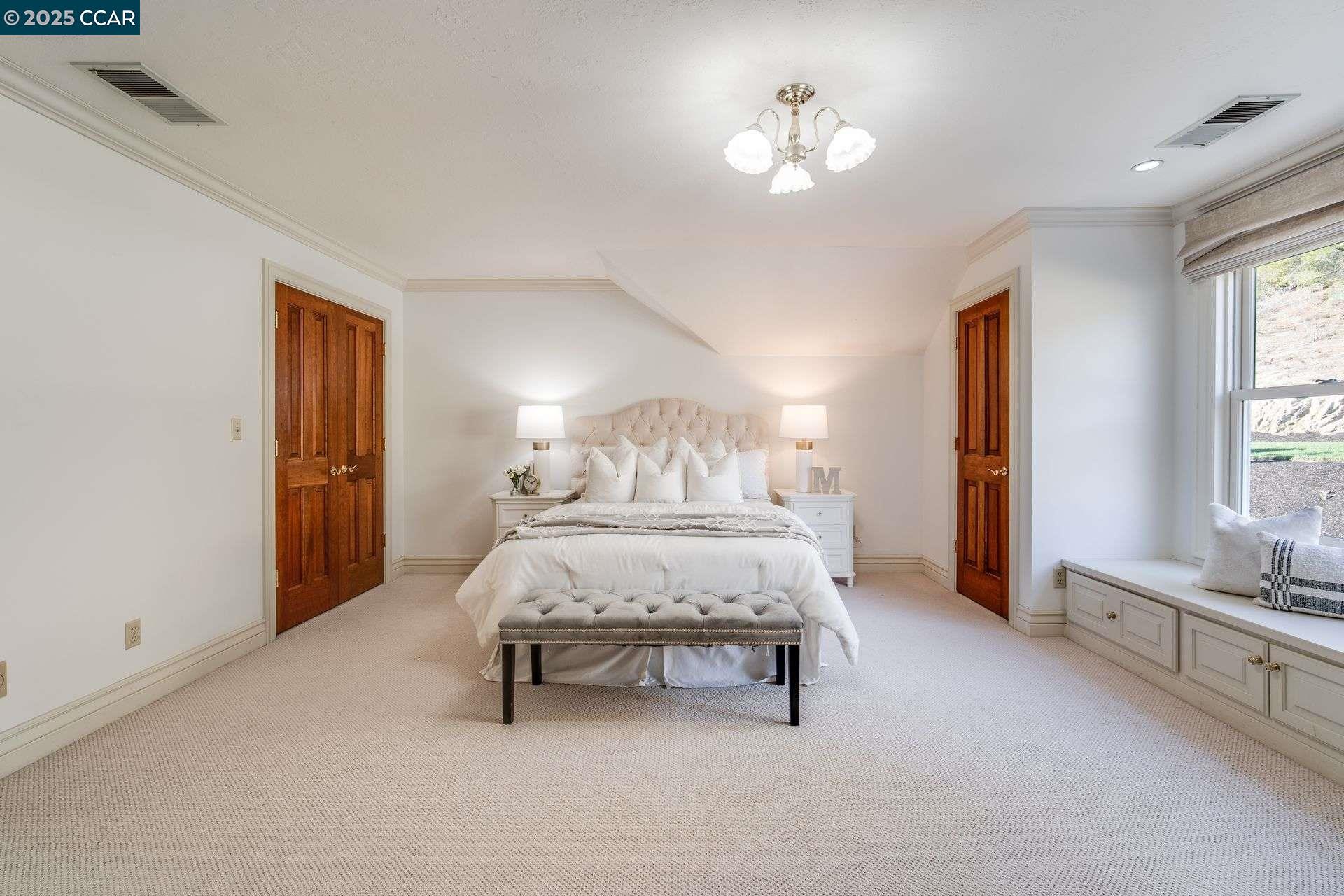 Detail Gallery Image 32 of 60 For 2420 Diablo Lakes Ln, Diablo,  CA 94528 - 6 Beds | 5/2 Baths