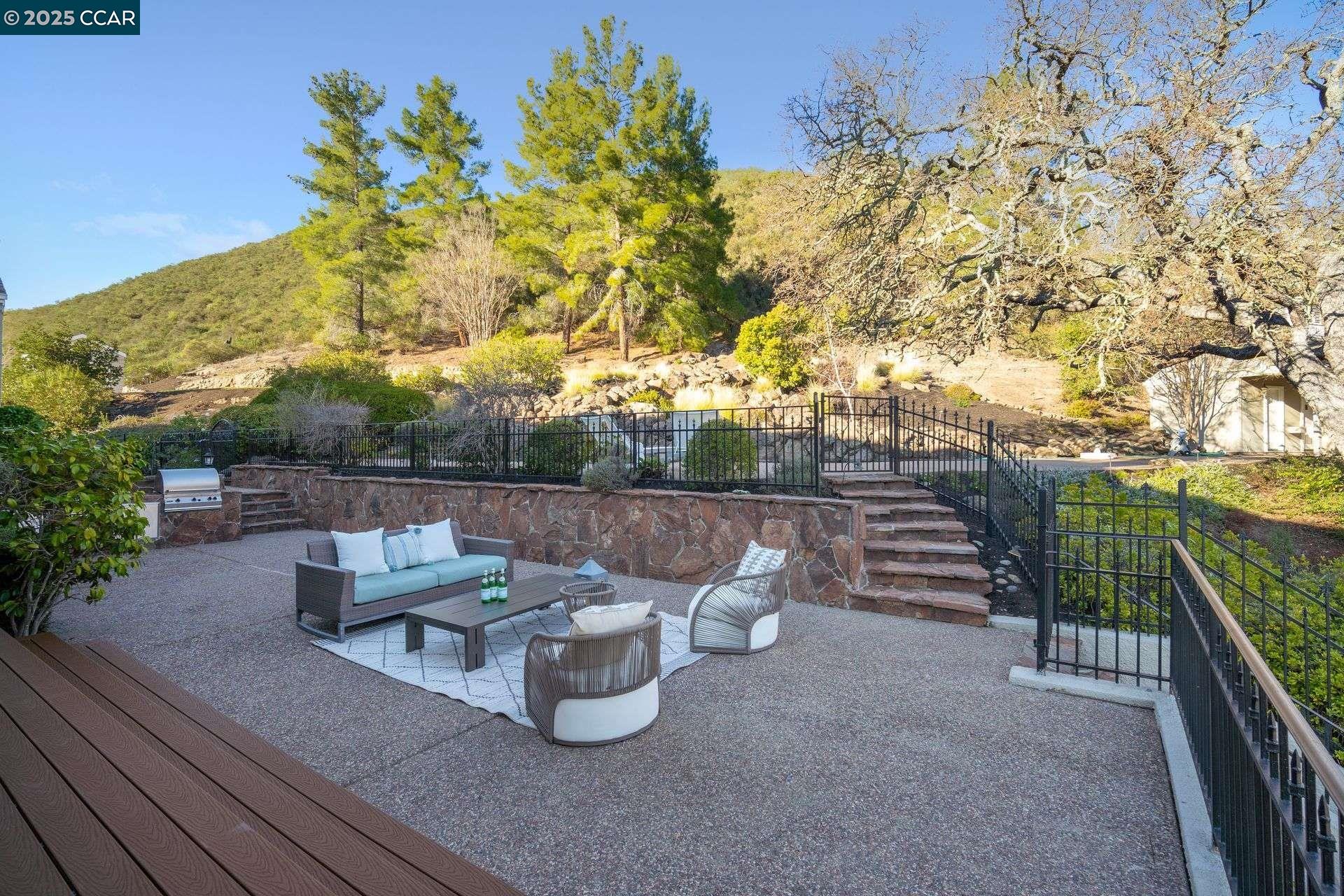 Detail Gallery Image 37 of 60 For 2420 Diablo Lakes Ln, Diablo,  CA 94528 - 6 Beds | 5/2 Baths