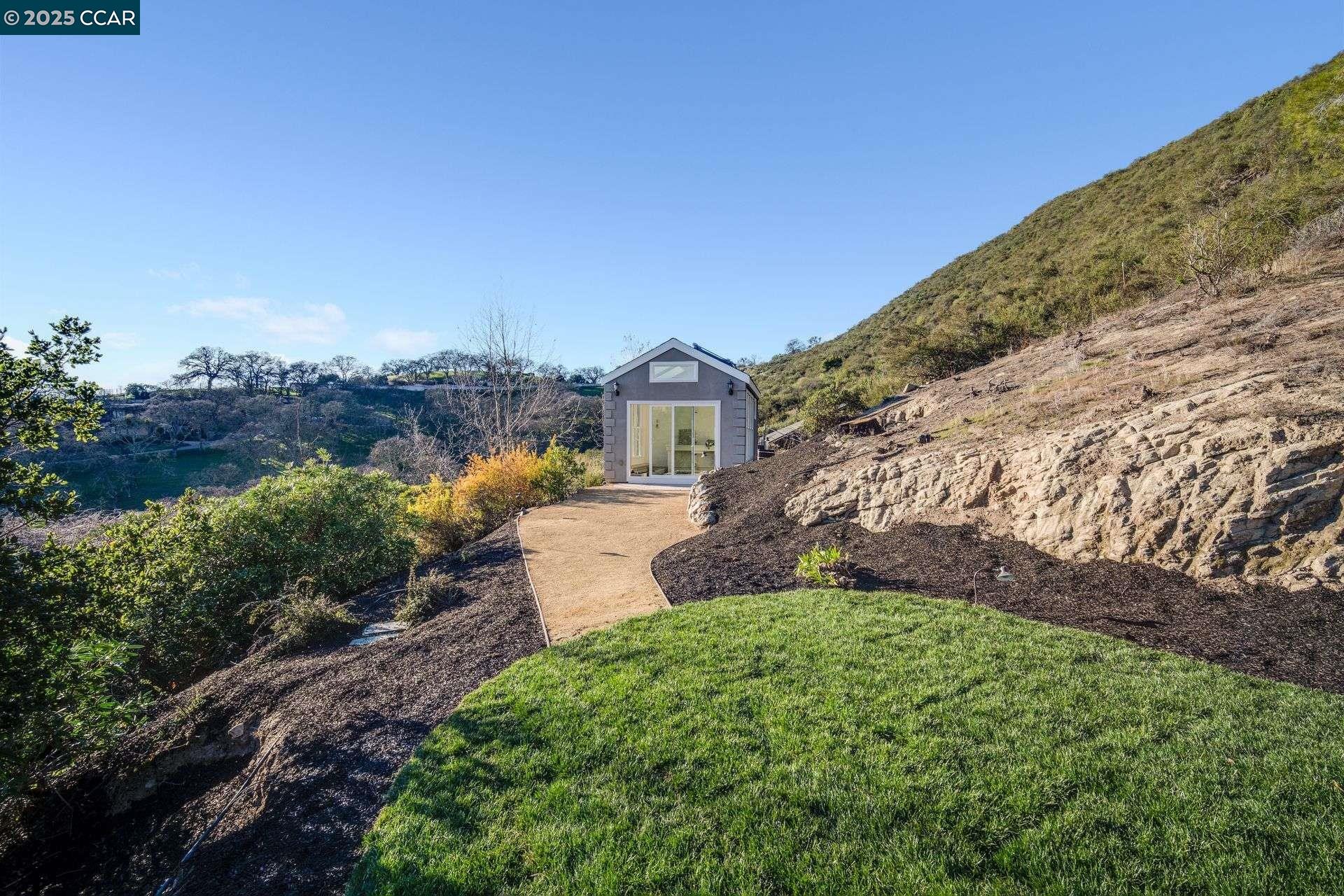 Detail Gallery Image 42 of 60 For 2420 Diablo Lakes Ln, Diablo,  CA 94528 - 6 Beds | 5/2 Baths