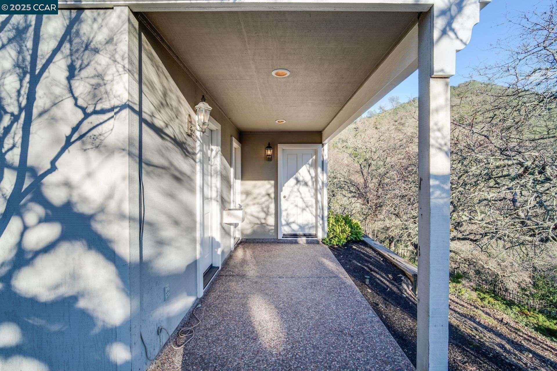 Detail Gallery Image 46 of 60 For 2420 Diablo Lakes Ln, Diablo,  CA 94528 - 6 Beds | 5/2 Baths
