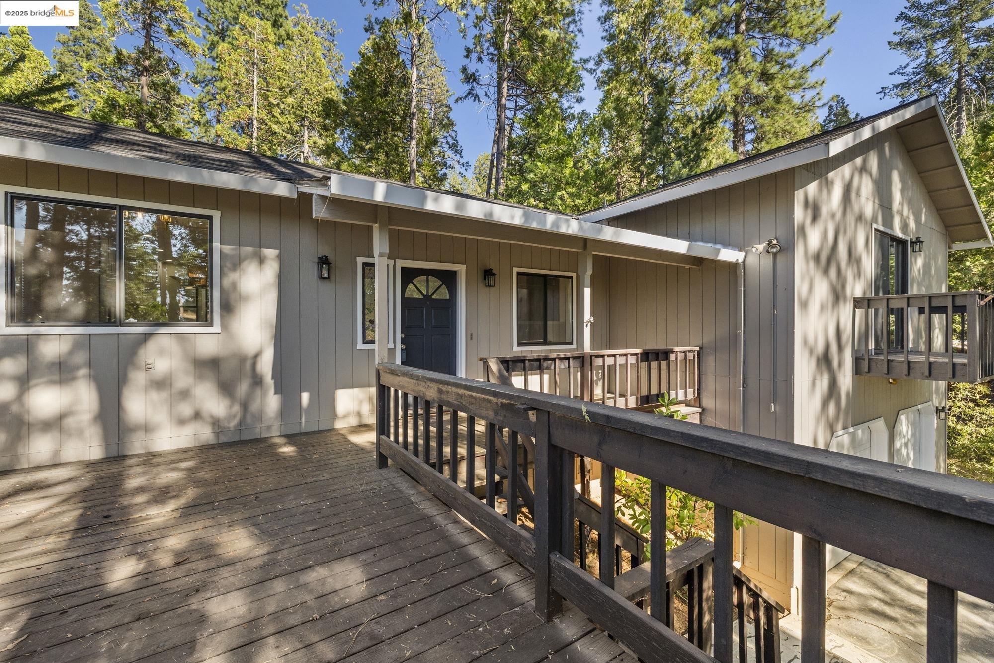 Detail Gallery Image 3 of 38 For 22693 Tamarack Dr, Twain Harte,  CA 95383 - 3 Beds | 2/1 Baths