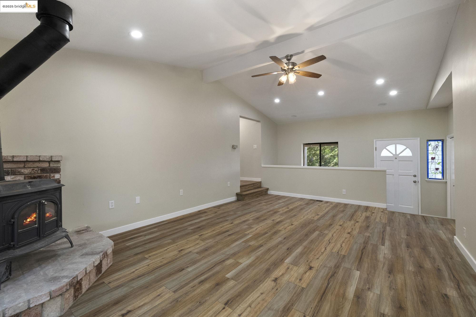 Detail Gallery Image 6 of 38 For 22693 Tamarack Dr, Twain Harte,  CA 95383 - 3 Beds | 2/1 Baths