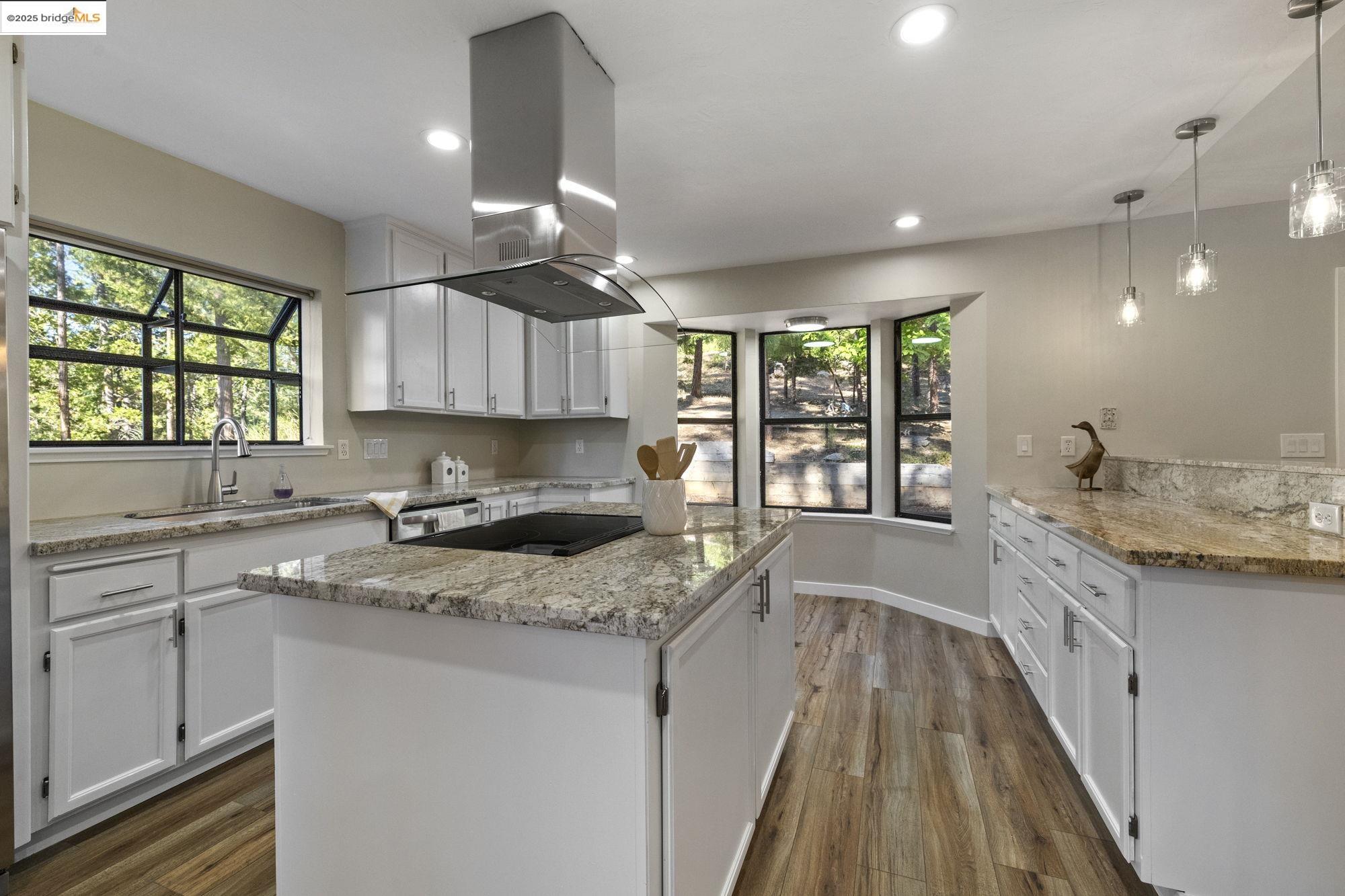 Detail Gallery Image 6 of 40 For 22693 Tamarack Dr, Twain Harte,  CA 95383 - 3 Beds | 2/1 Baths