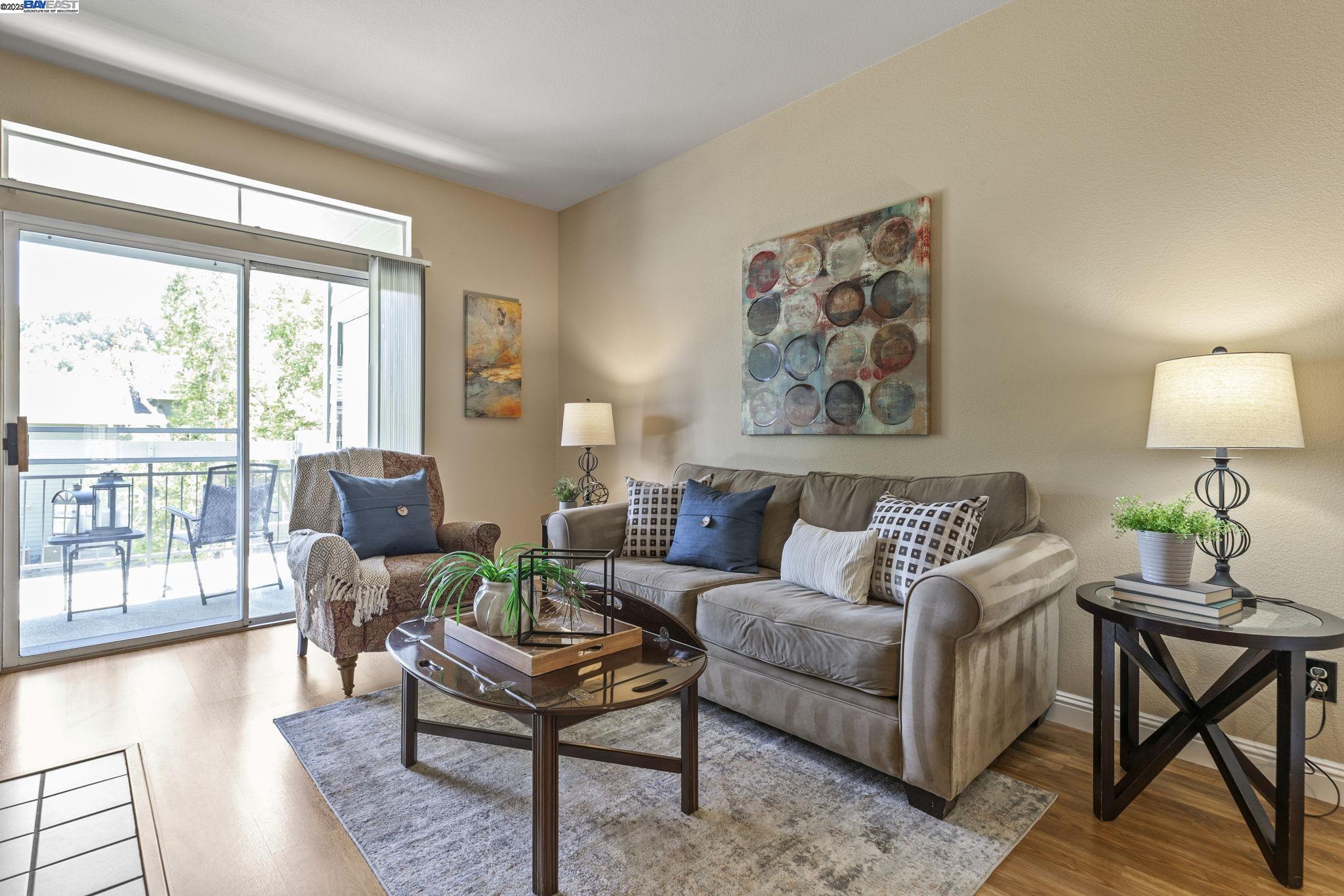 MLS: 41104482 Condo For Sale