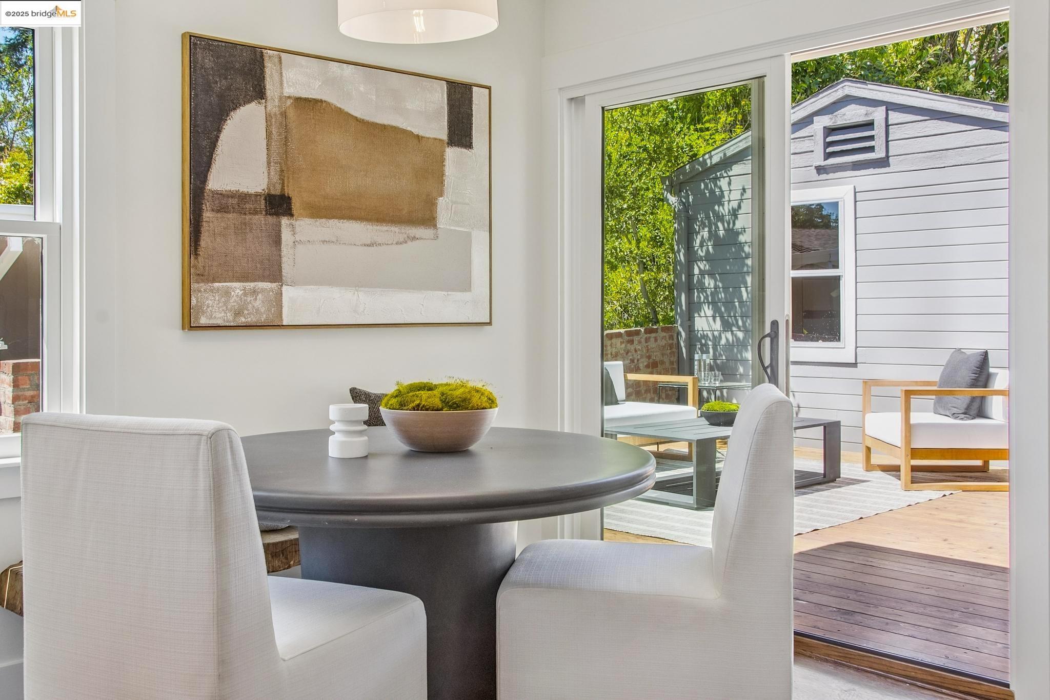 Detail Gallery Image 26 of 53 For 1424 Wellington St, Oakland,  CA 94602 - 3 Beds | 2 Baths