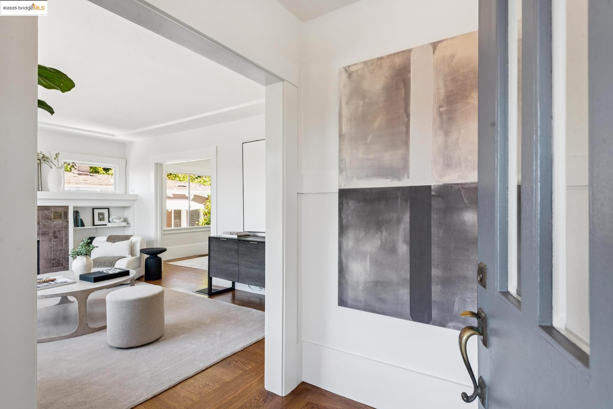 Detail Gallery Image 6 of 53 For 1424 Wellington St, Oakland,  CA 94602 - 3 Beds | 2 Baths