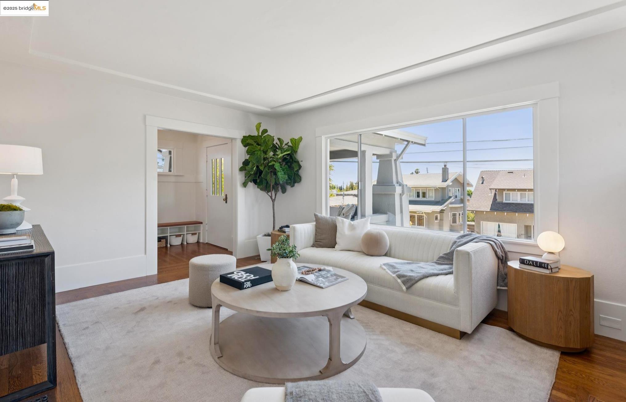 Detail Gallery Image 10 of 53 For 1424 Wellington St, Oakland,  CA 94602 - 3 Beds | 2 Baths