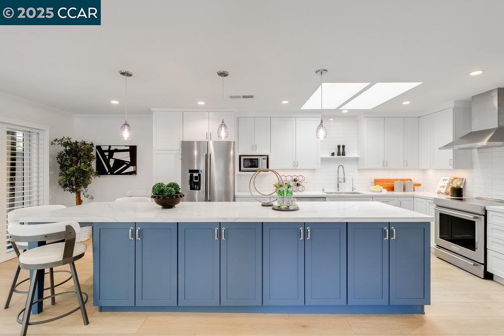 Photo #6: 41104485 Listing 