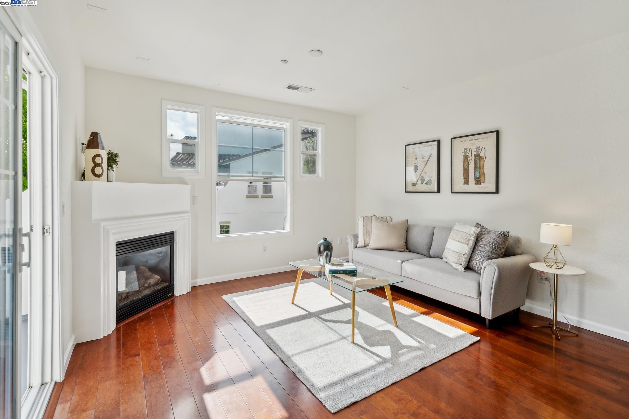 Photo #5: 41104486 Listing 