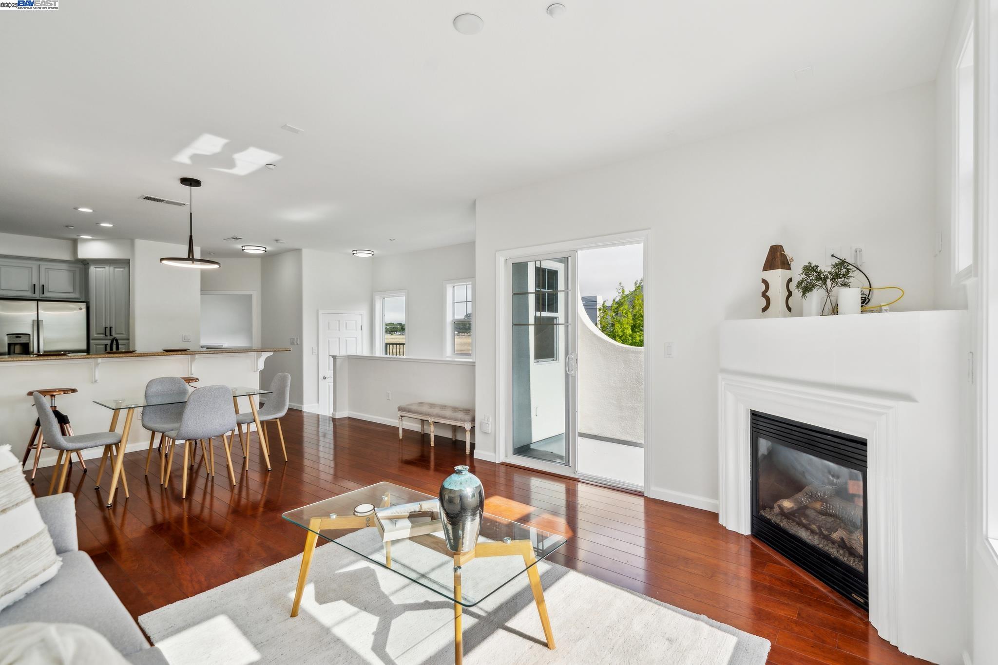 Photo #9: 41104486 Listing: Photo #9