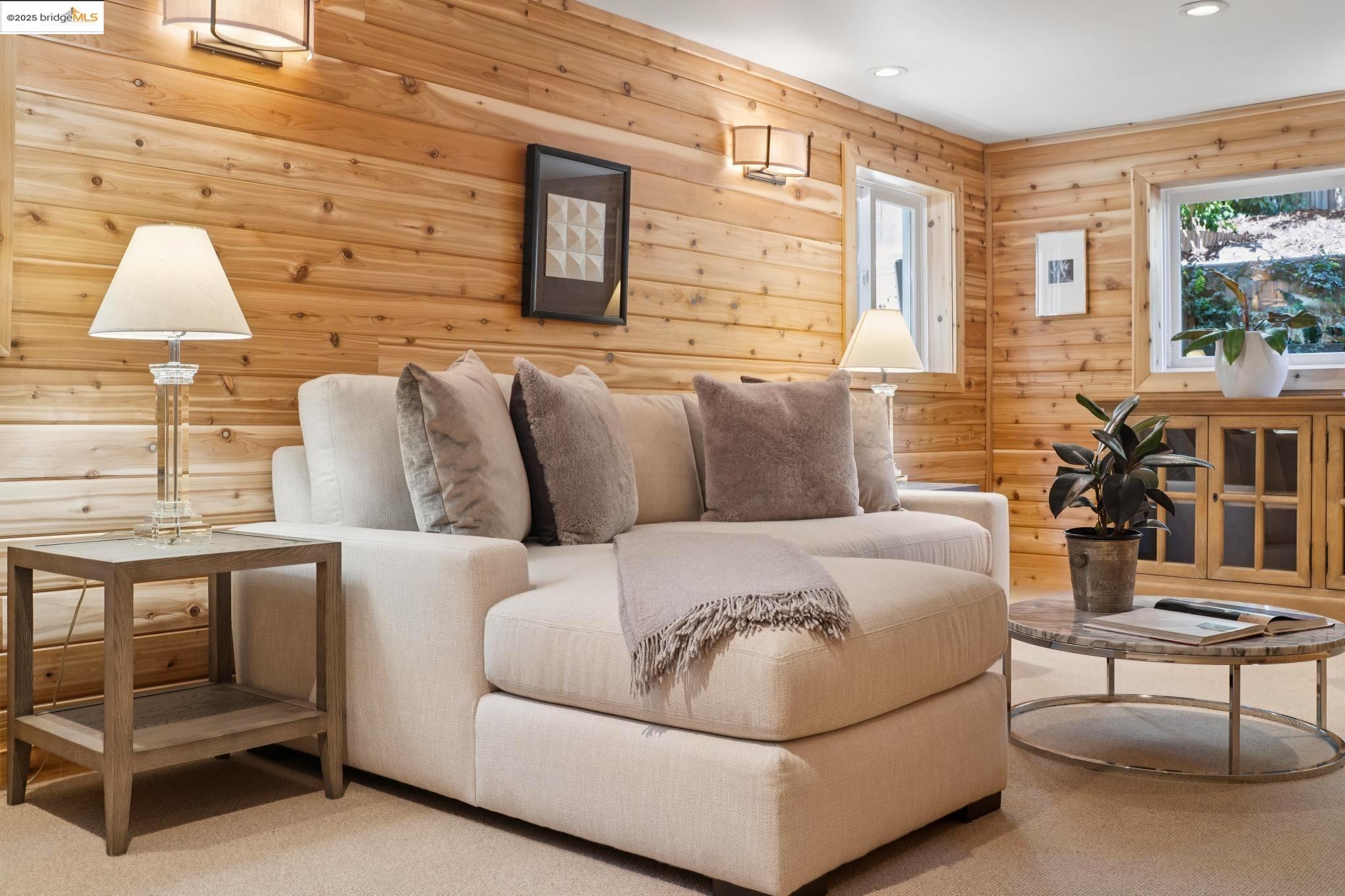 Detail Gallery Image 26 of 49 For 917 Regal Rd, Berkeley,  CA 94708 - 3 Beds | 2/1 Baths