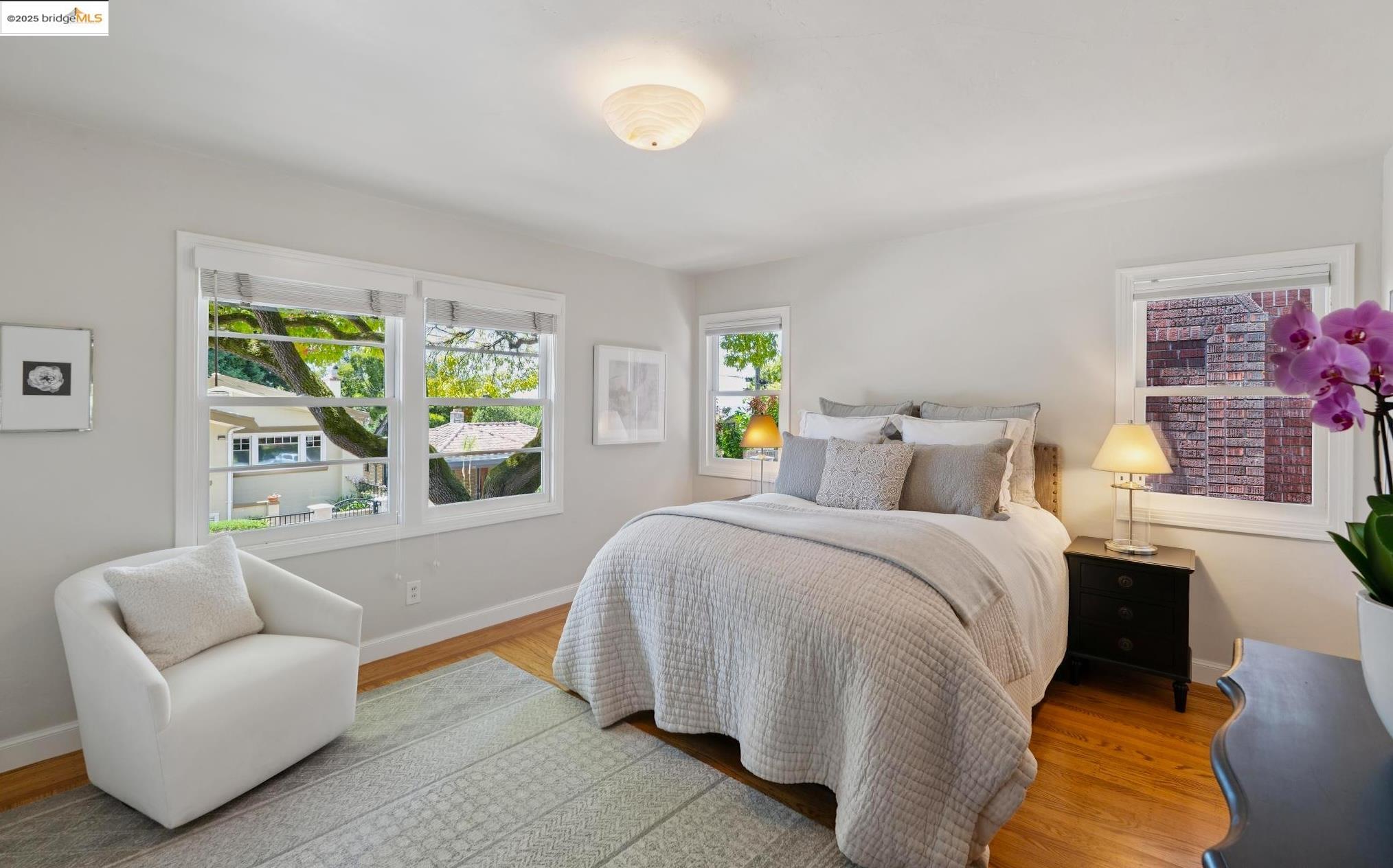 Detail Gallery Image 27 of 49 For 917 Regal Rd, Berkeley,  CA 94708 - 3 Beds | 2/1 Baths