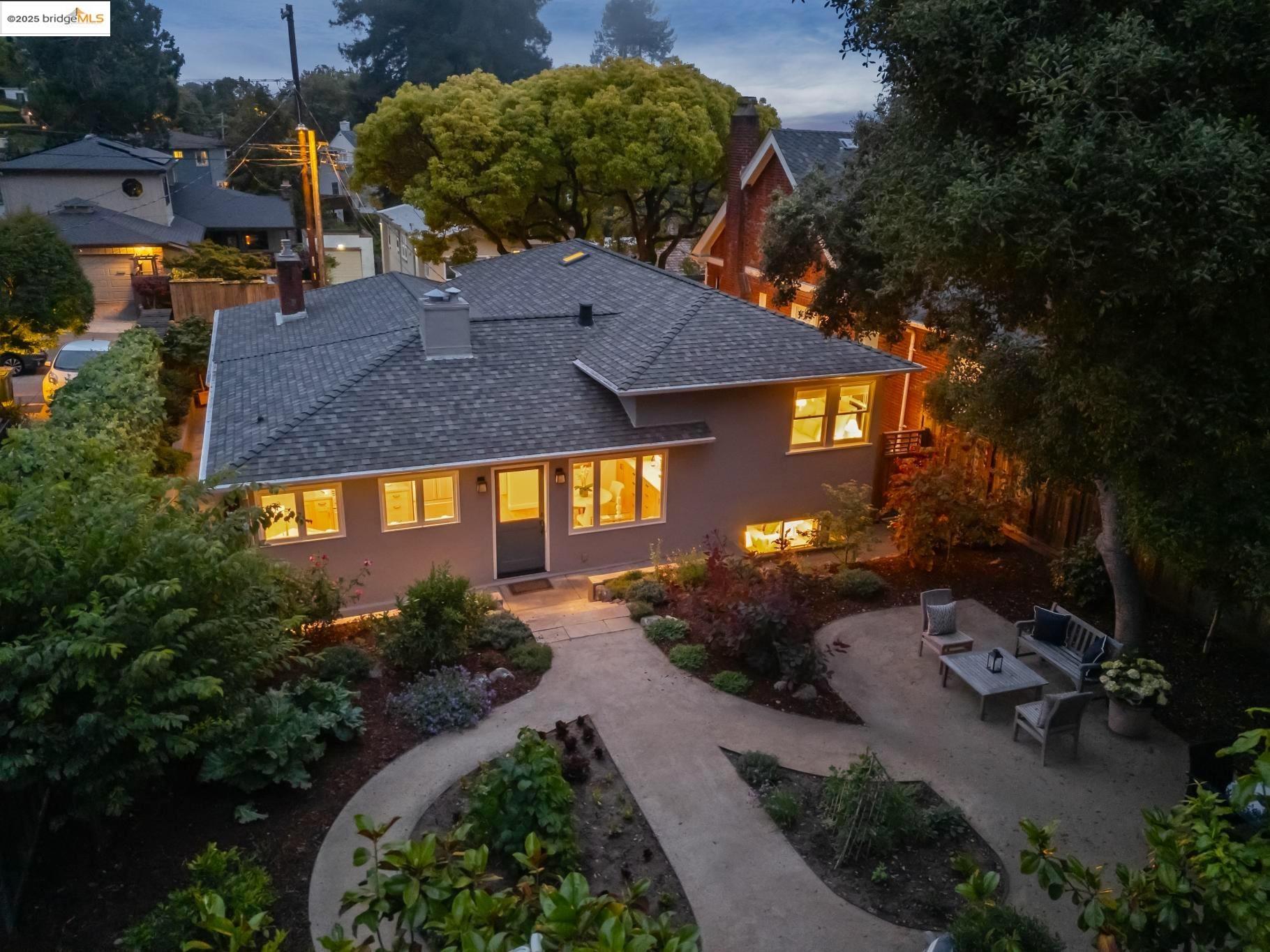 Detail Gallery Image 48 of 49 For 917 Regal Rd, Berkeley,  CA 94708 - 3 Beds | 2/1 Baths