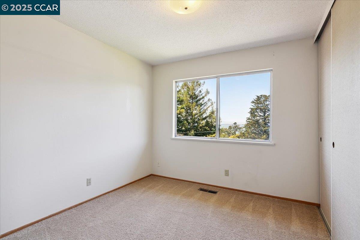 Detail Gallery Image 20 of 46 For 51 Rincon Rd, Kensington,  CA 94707 - – Beds | – Baths