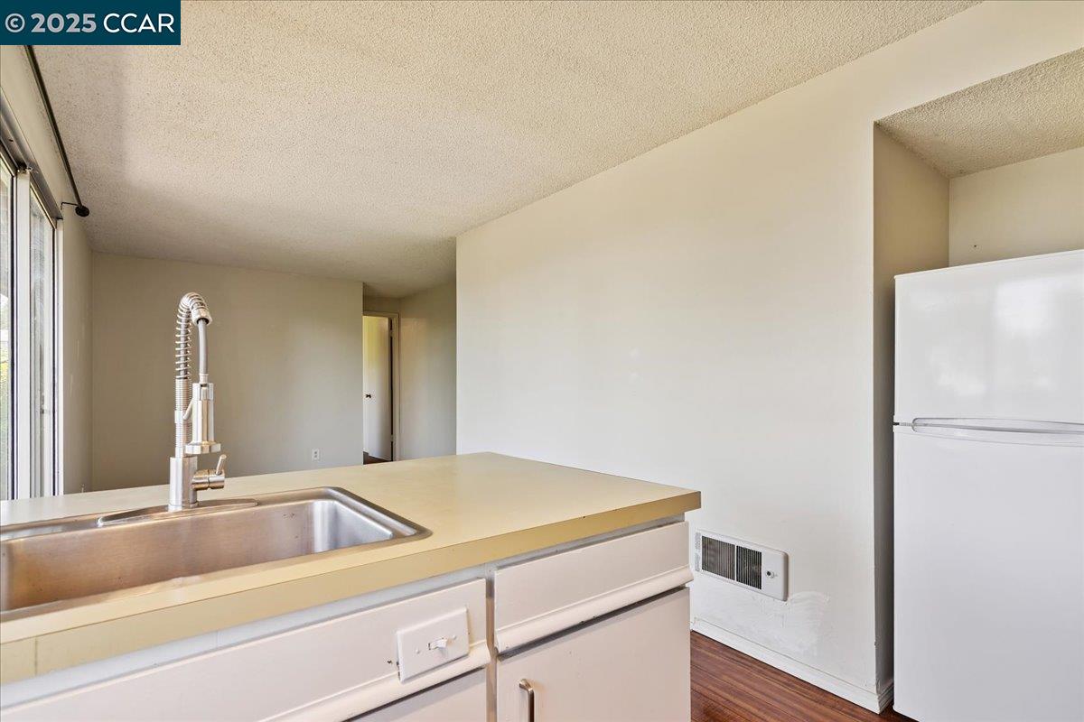 Detail Gallery Image 33 of 46 For 51 Rincon Rd, Kensington,  CA 94707 - – Beds | – Baths