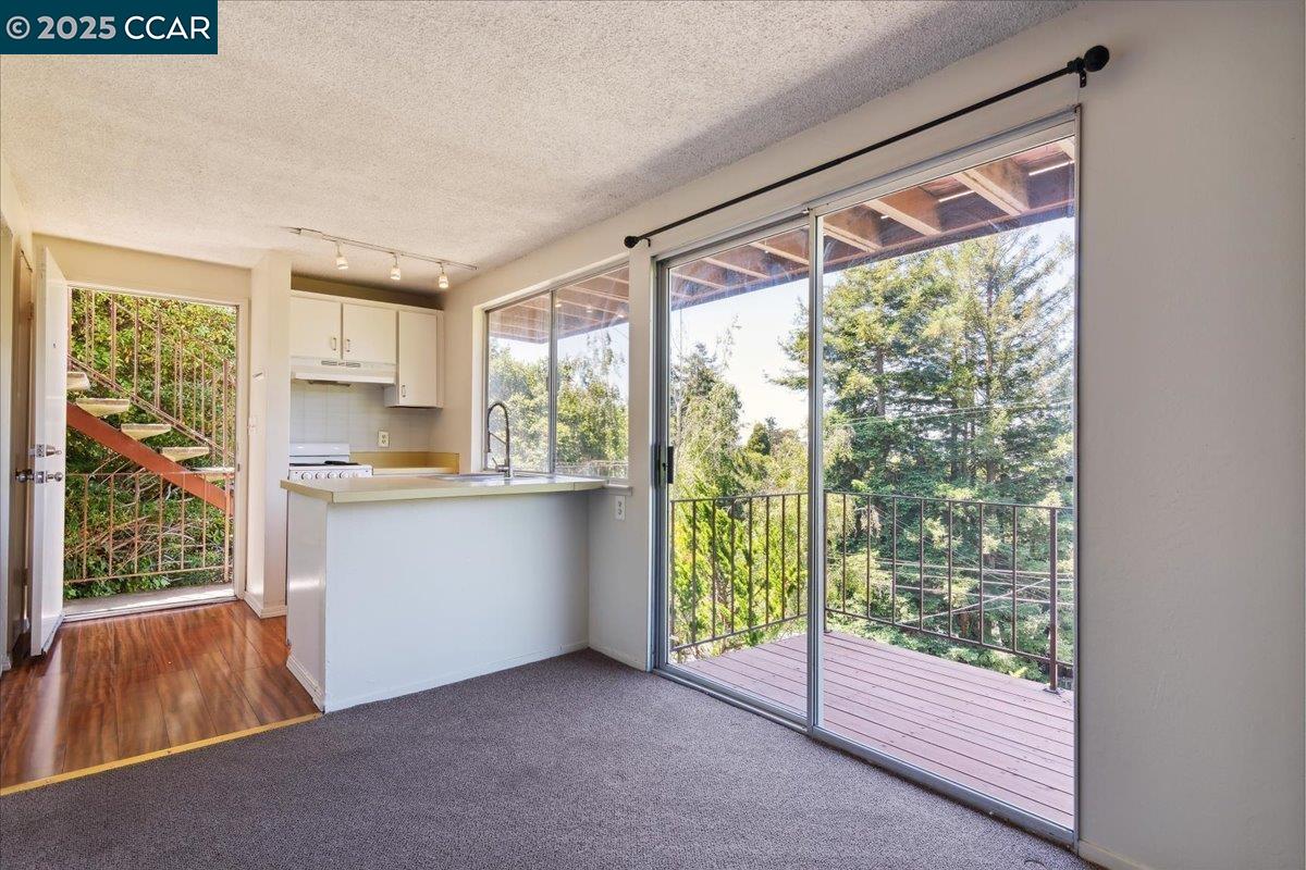 Detail Gallery Image 34 of 46 For 51 Rincon Rd, Kensington,  CA 94707 - – Beds | – Baths