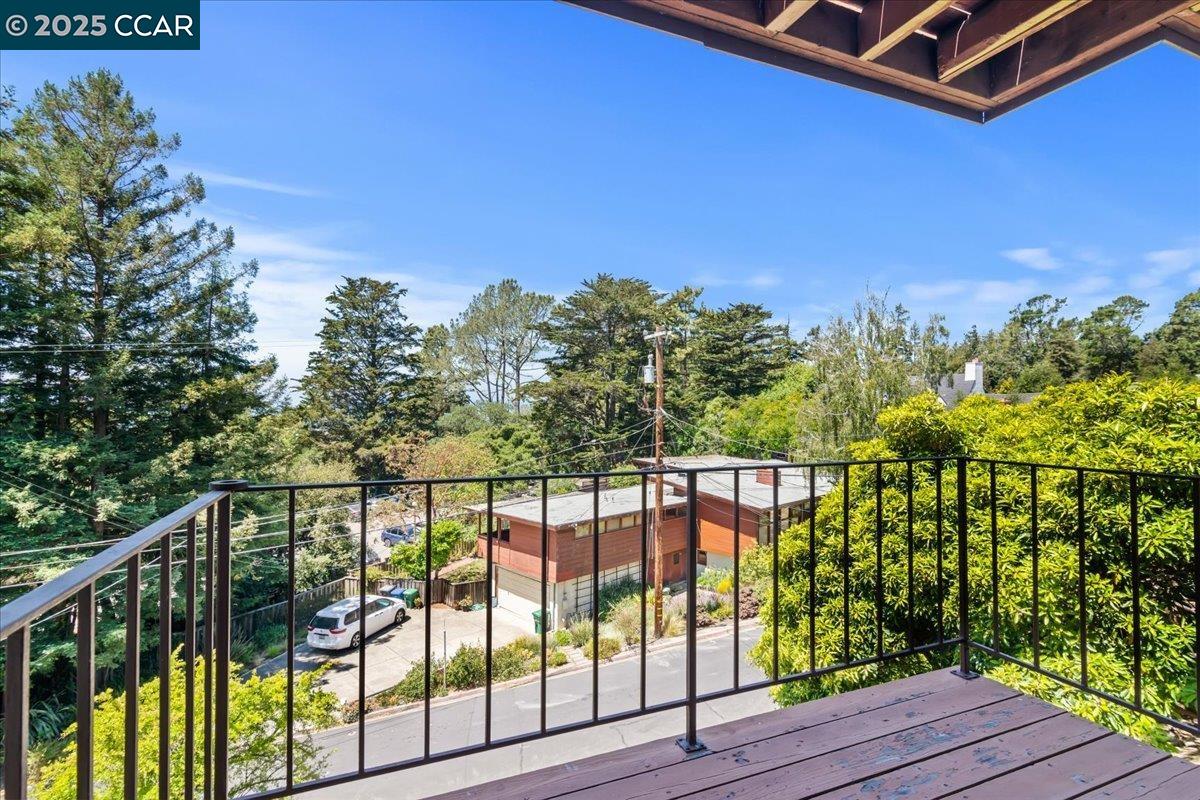 Detail Gallery Image 43 of 46 For 51 Rincon Rd, Kensington,  CA 94707 - – Beds | – Baths