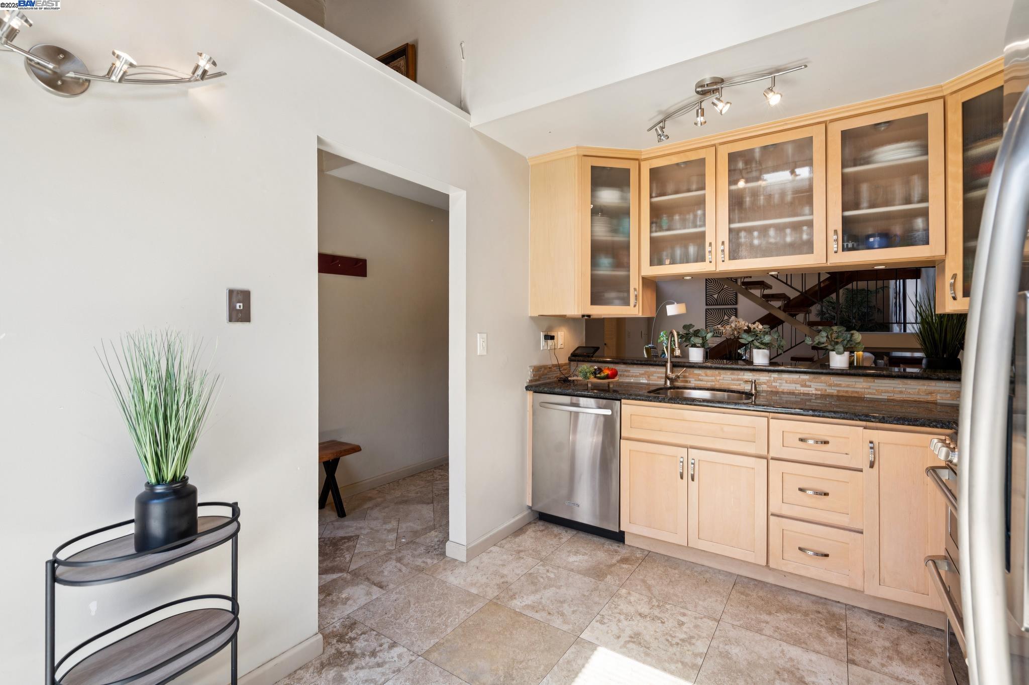 Photo #8: 41104492 Listing: Photo #8
