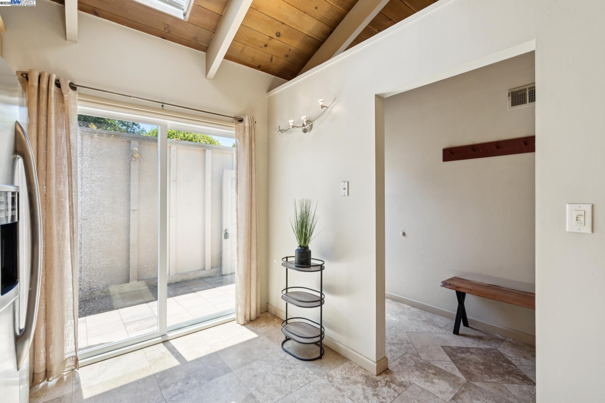 Photo #9: 41104492 Listing: Photo #9