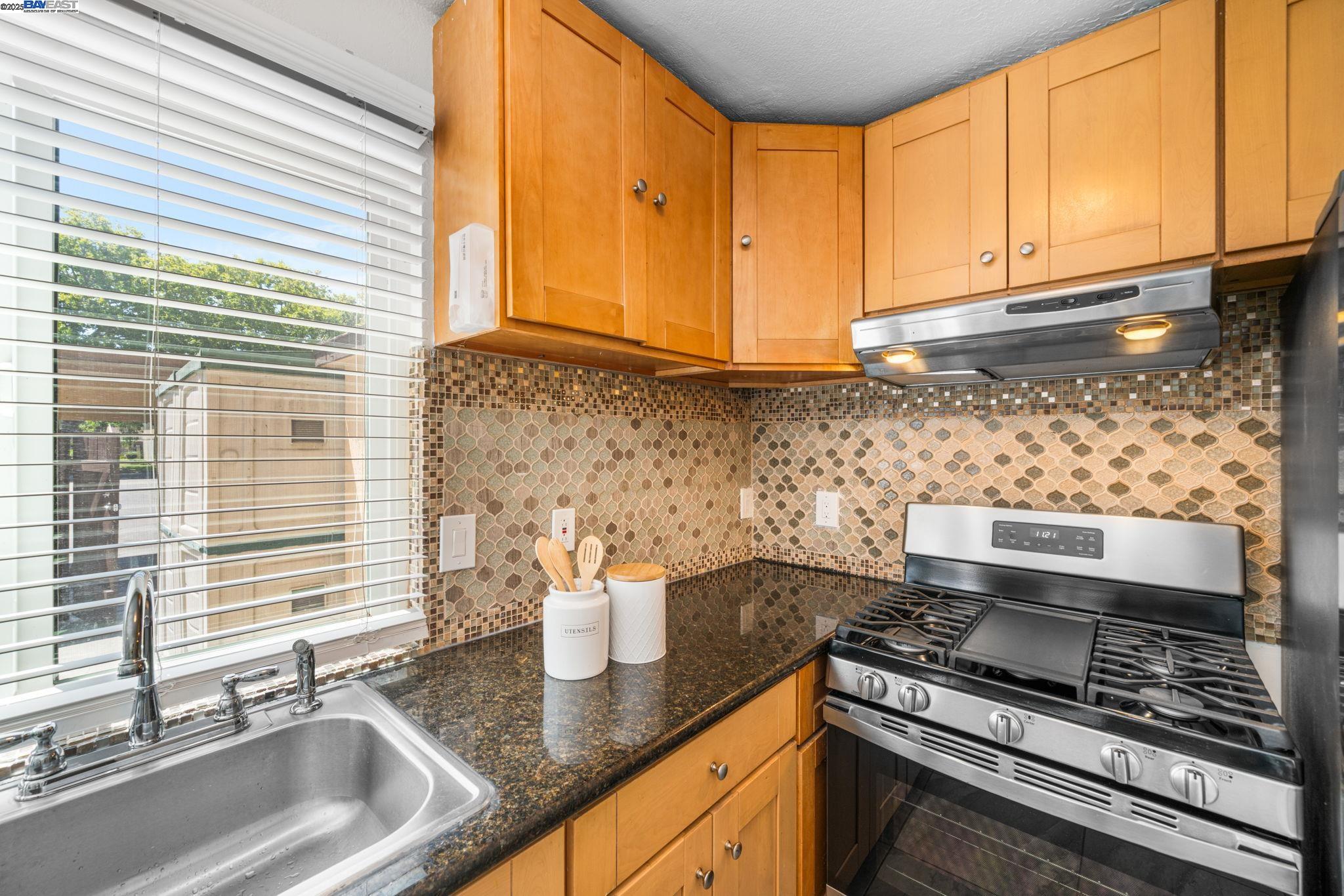 Photo #12: 41104495 Listing: Photo #12