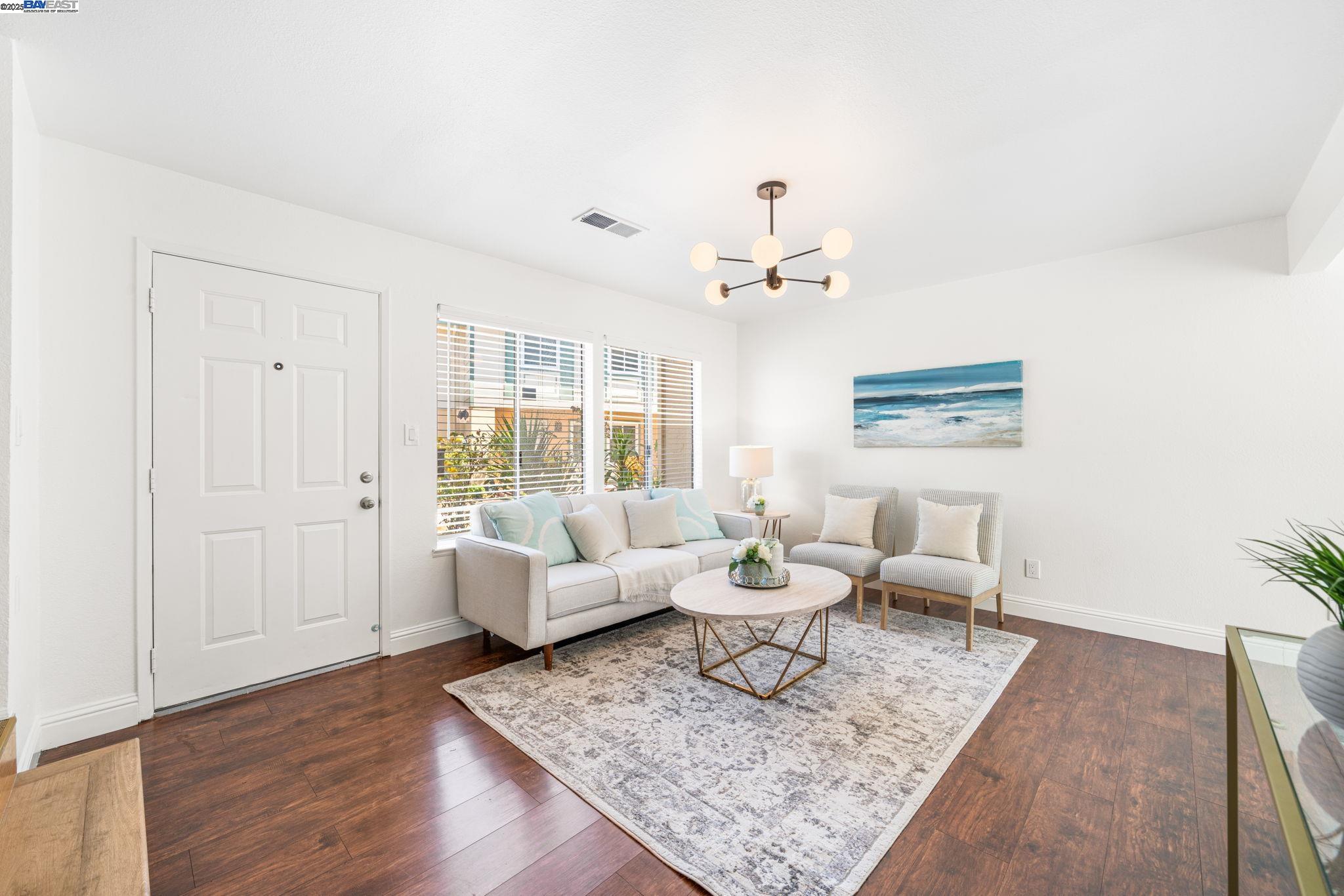 Photo #5: 41104495 Listing 