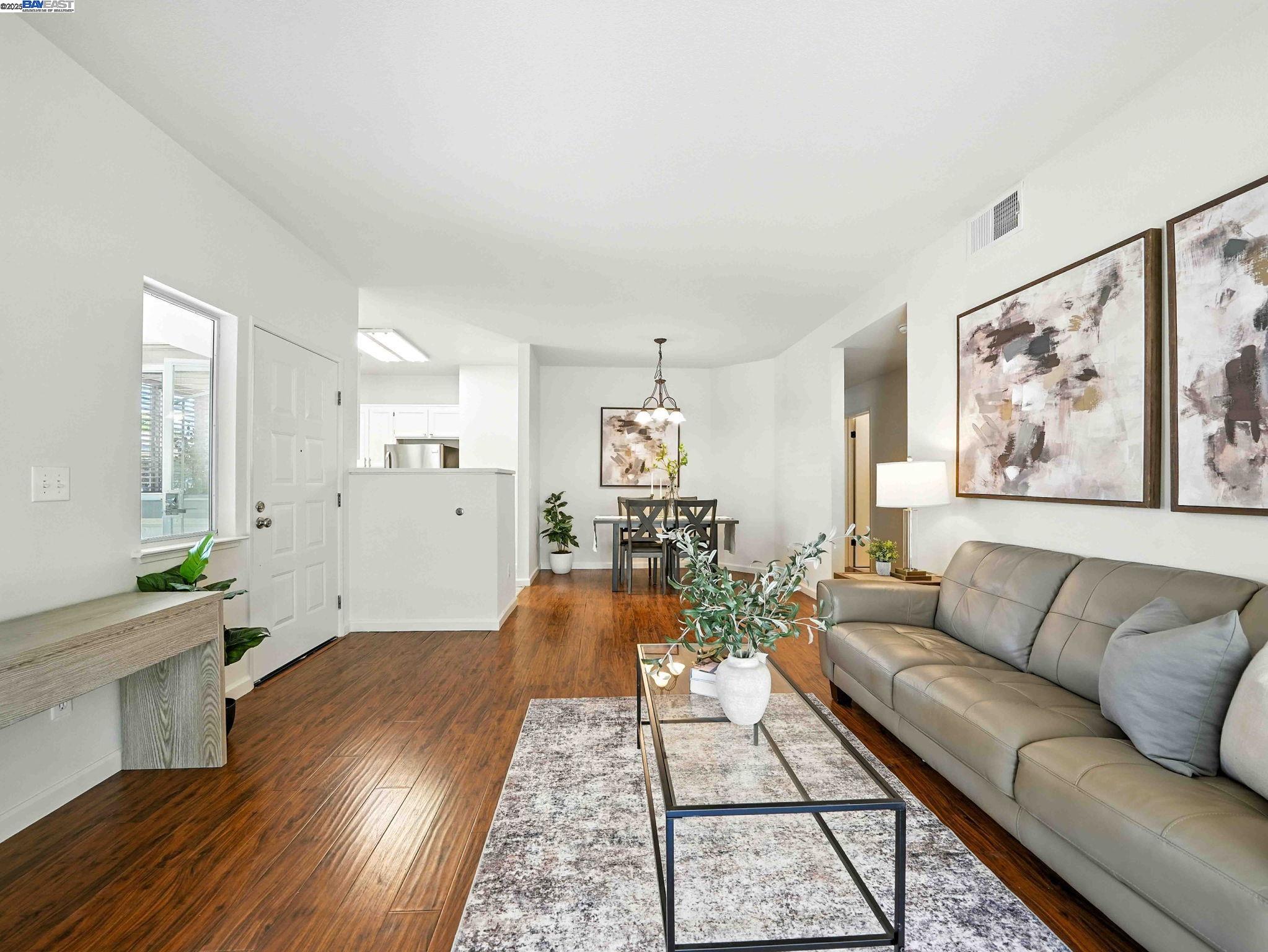 Photo #6: 41104497 Listing 