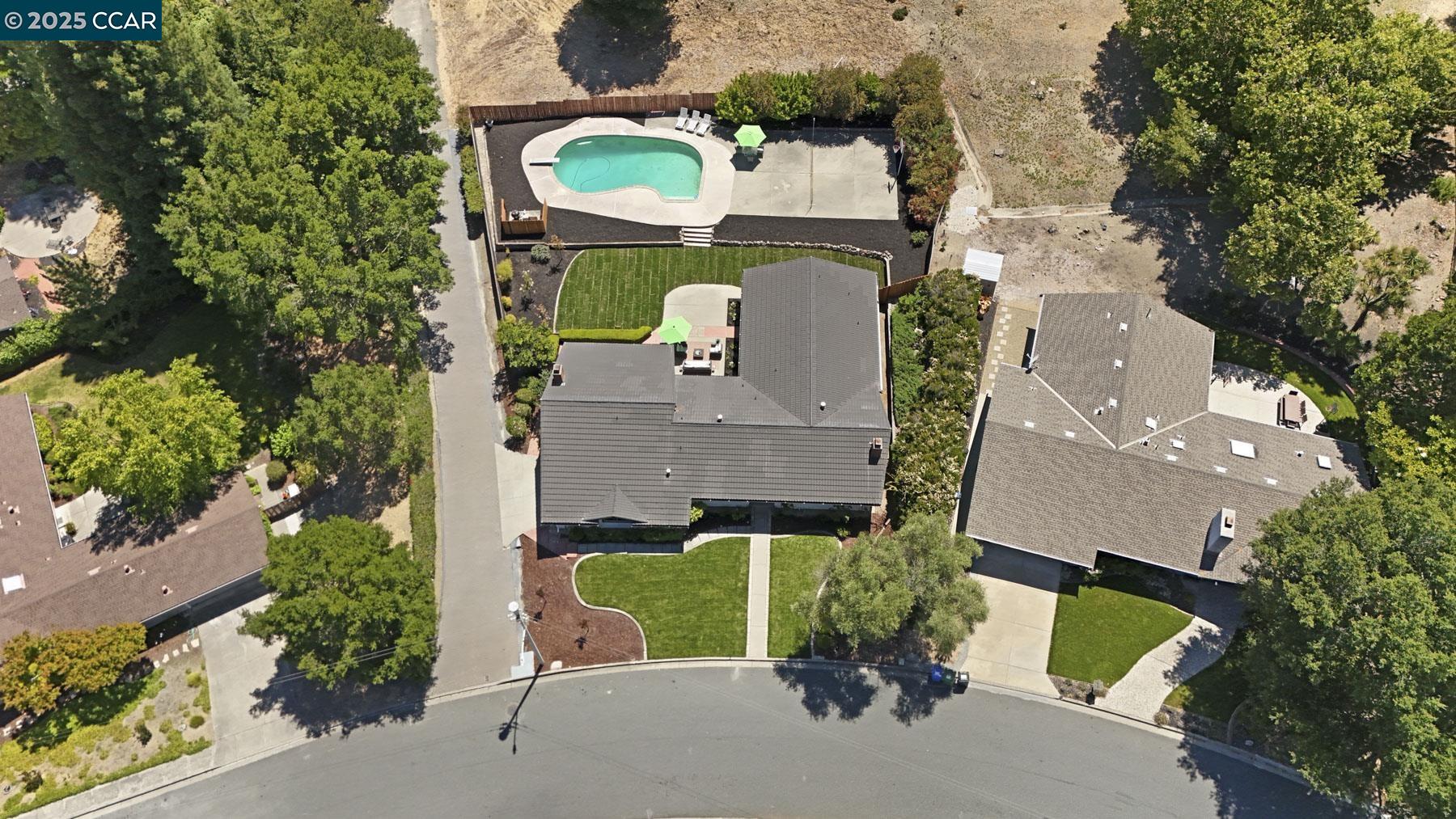 Detail Gallery Image 2 of 58 For 15 Ashbrook Place, Moraga,  CA 94556 - 4 Beds | 2/1 Baths