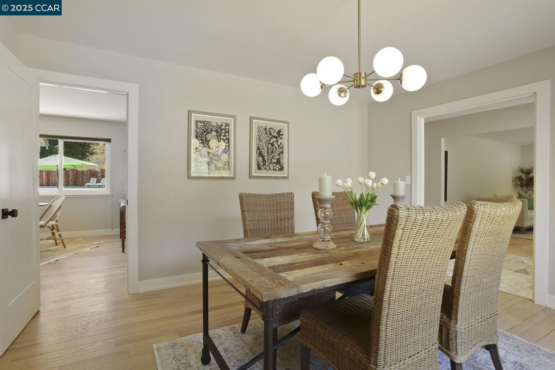 Detail Gallery Image 13 of 58 For 15 Ashbrook Place, Moraga,  CA 94556 - 4 Beds | 2/1 Baths