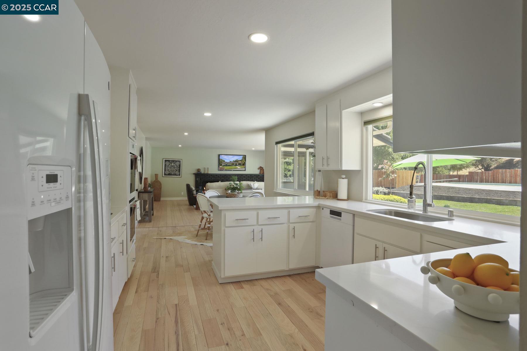 Detail Gallery Image 15 of 58 For 15 Ashbrook Place, Moraga,  CA 94556 - 4 Beds | 2/1 Baths