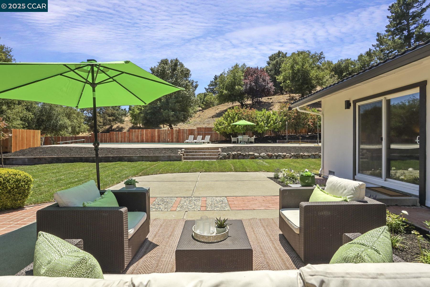 Detail Gallery Image 18 of 58 For 15 Ashbrook Place, Moraga,  CA 94556 - 4 Beds | 2/1 Baths