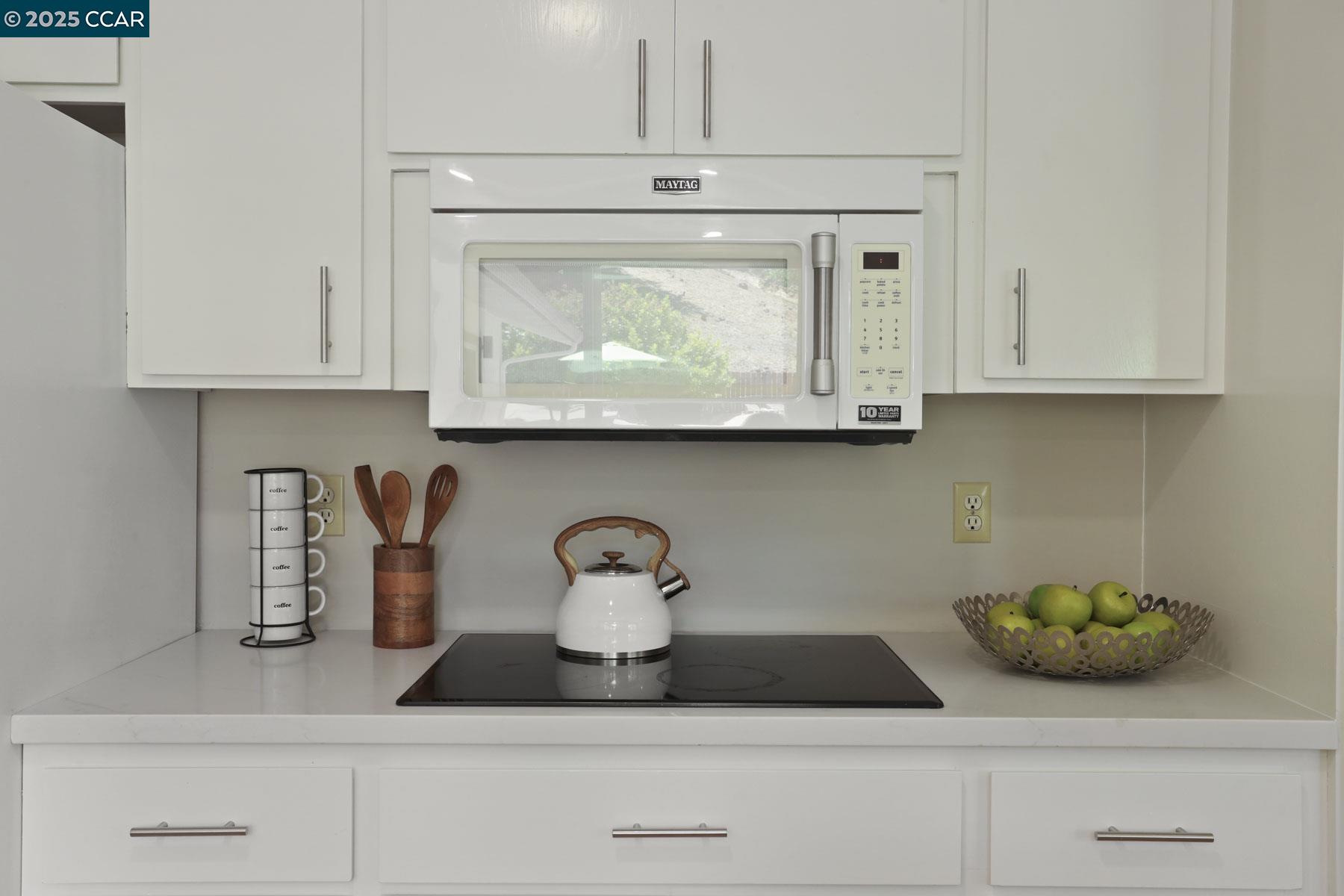 Detail Gallery Image 20 of 58 For 15 Ashbrook Place, Moraga,  CA 94556 - 4 Beds | 2/1 Baths