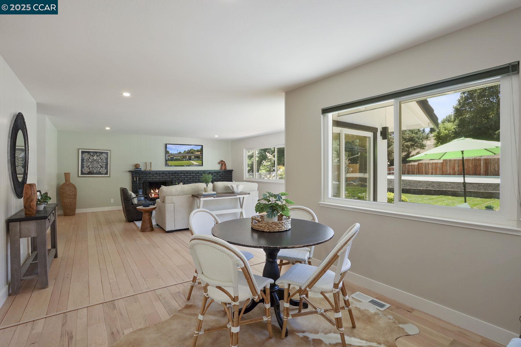 Detail Gallery Image 21 of 58 For 15 Ashbrook Place, Moraga,  CA 94556 - 4 Beds | 2/1 Baths