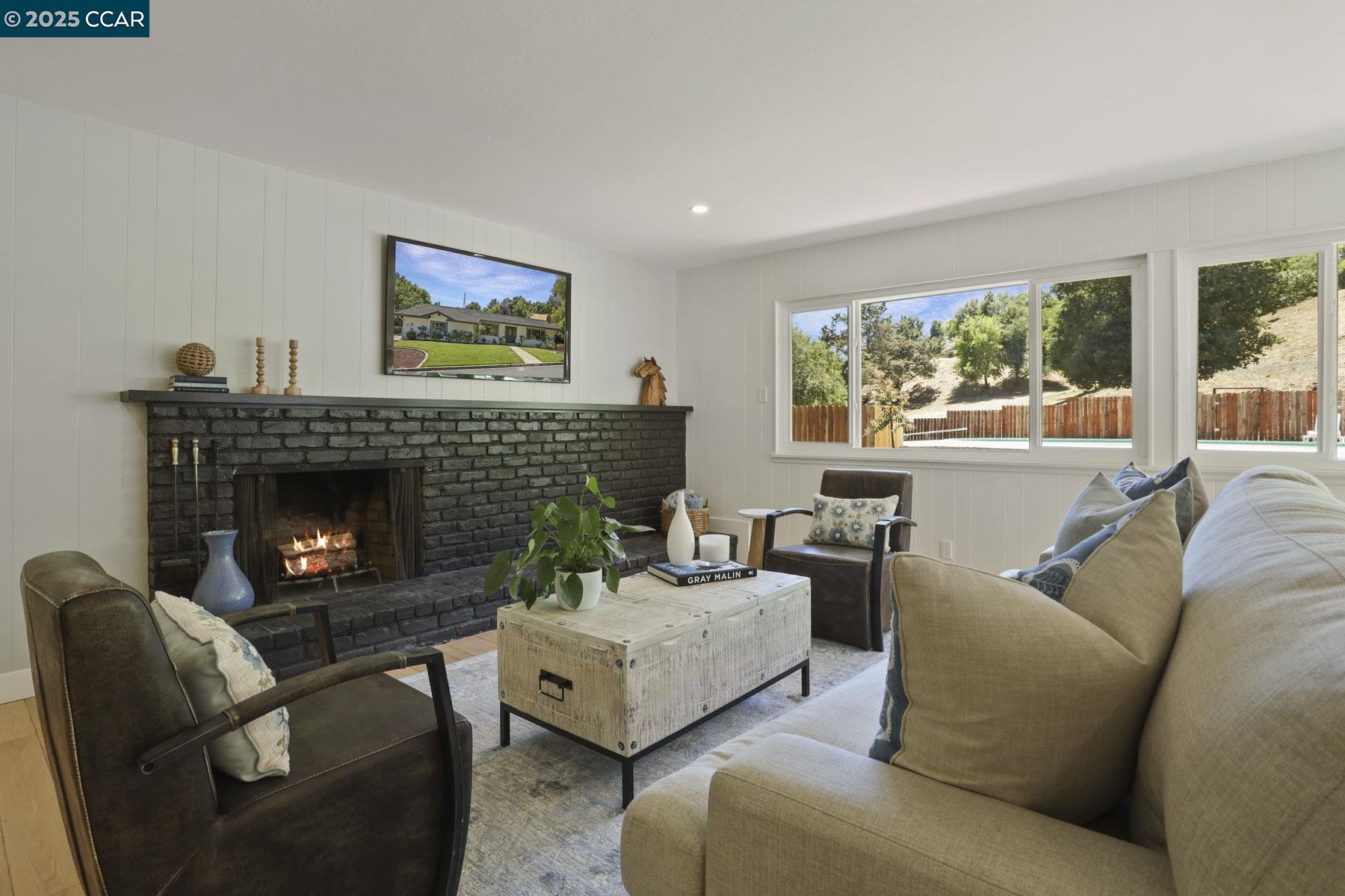 Detail Gallery Image 23 of 58 For 15 Ashbrook Place, Moraga,  CA 94556 - 4 Beds | 2/1 Baths