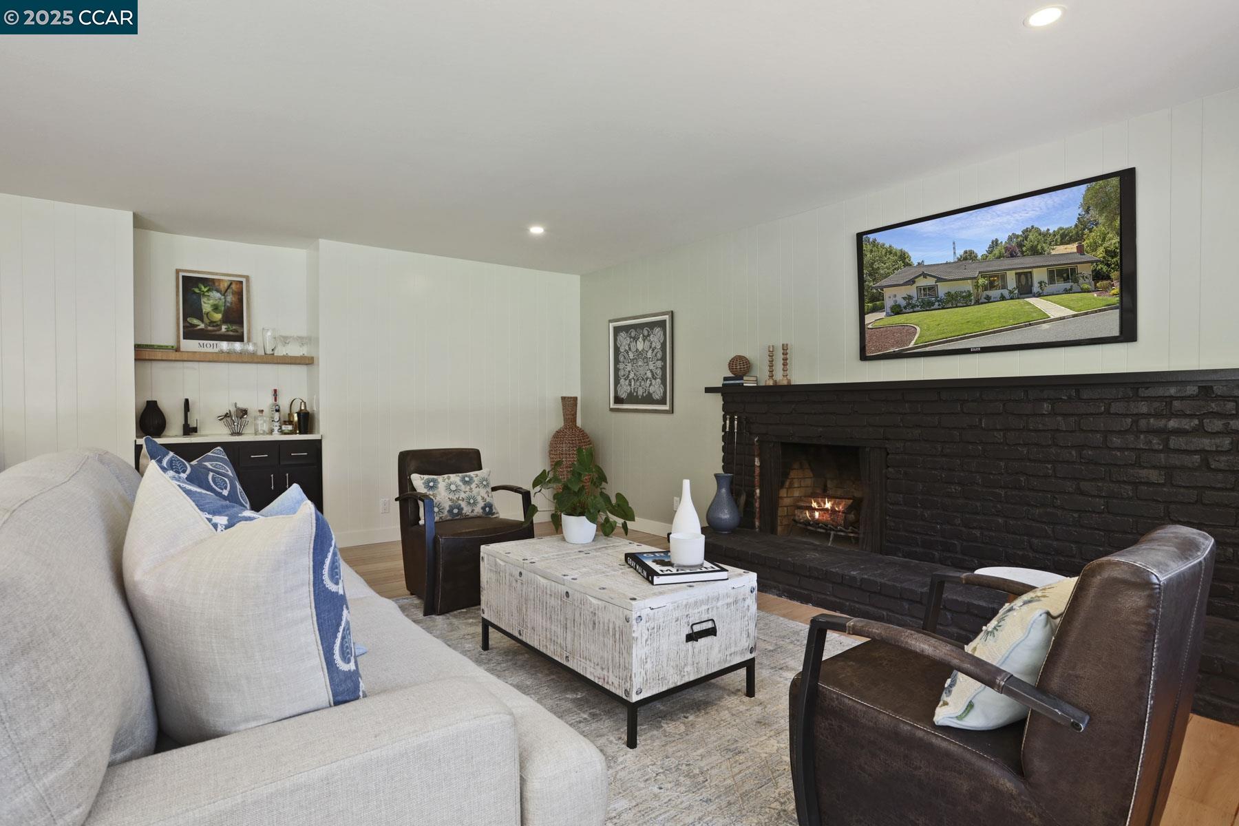 Detail Gallery Image 27 of 58 For 15 Ashbrook Place, Moraga,  CA 94556 - 4 Beds | 2/1 Baths