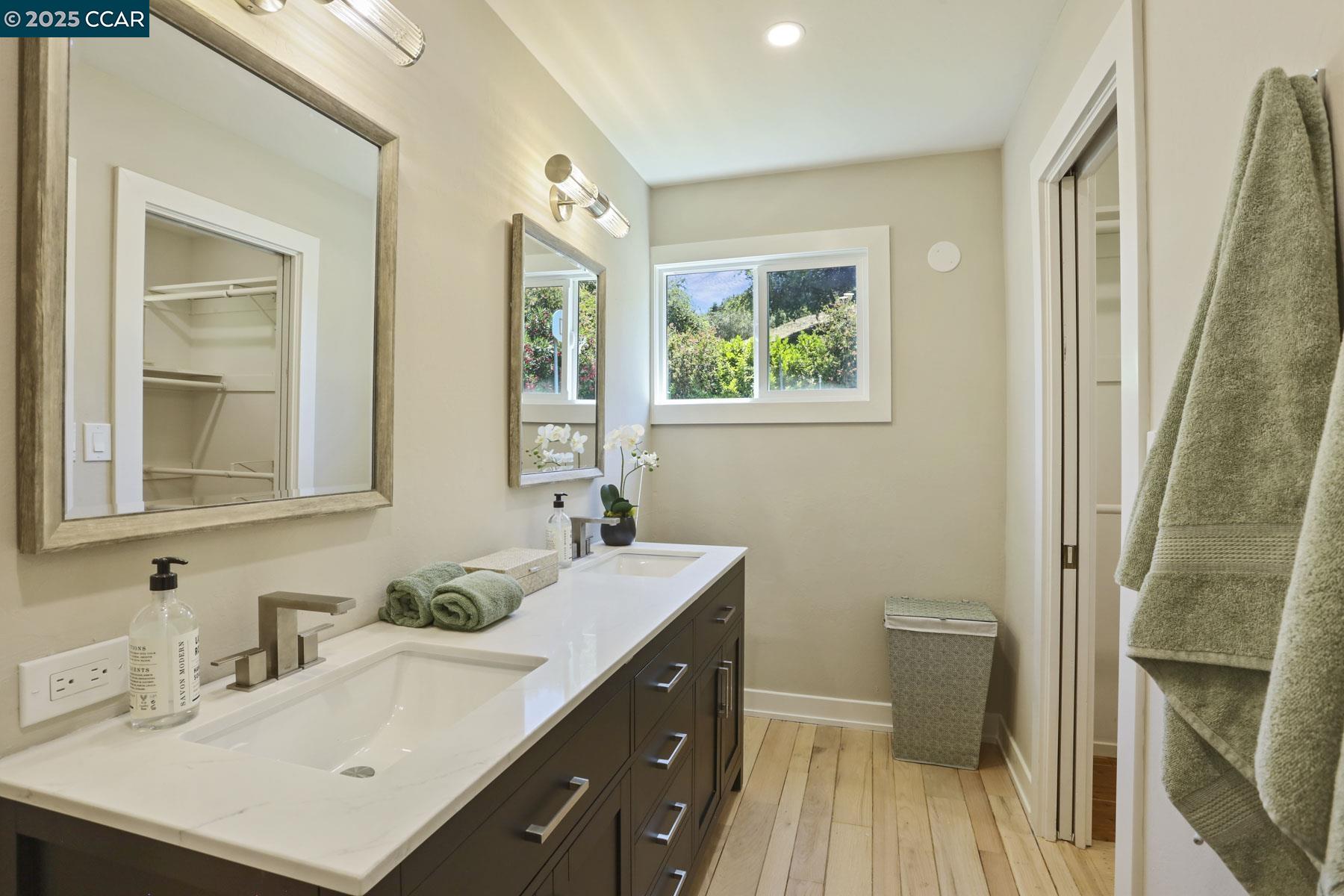 Detail Gallery Image 38 of 58 For 15 Ashbrook Place, Moraga,  CA 94556 - 4 Beds | 2/1 Baths
