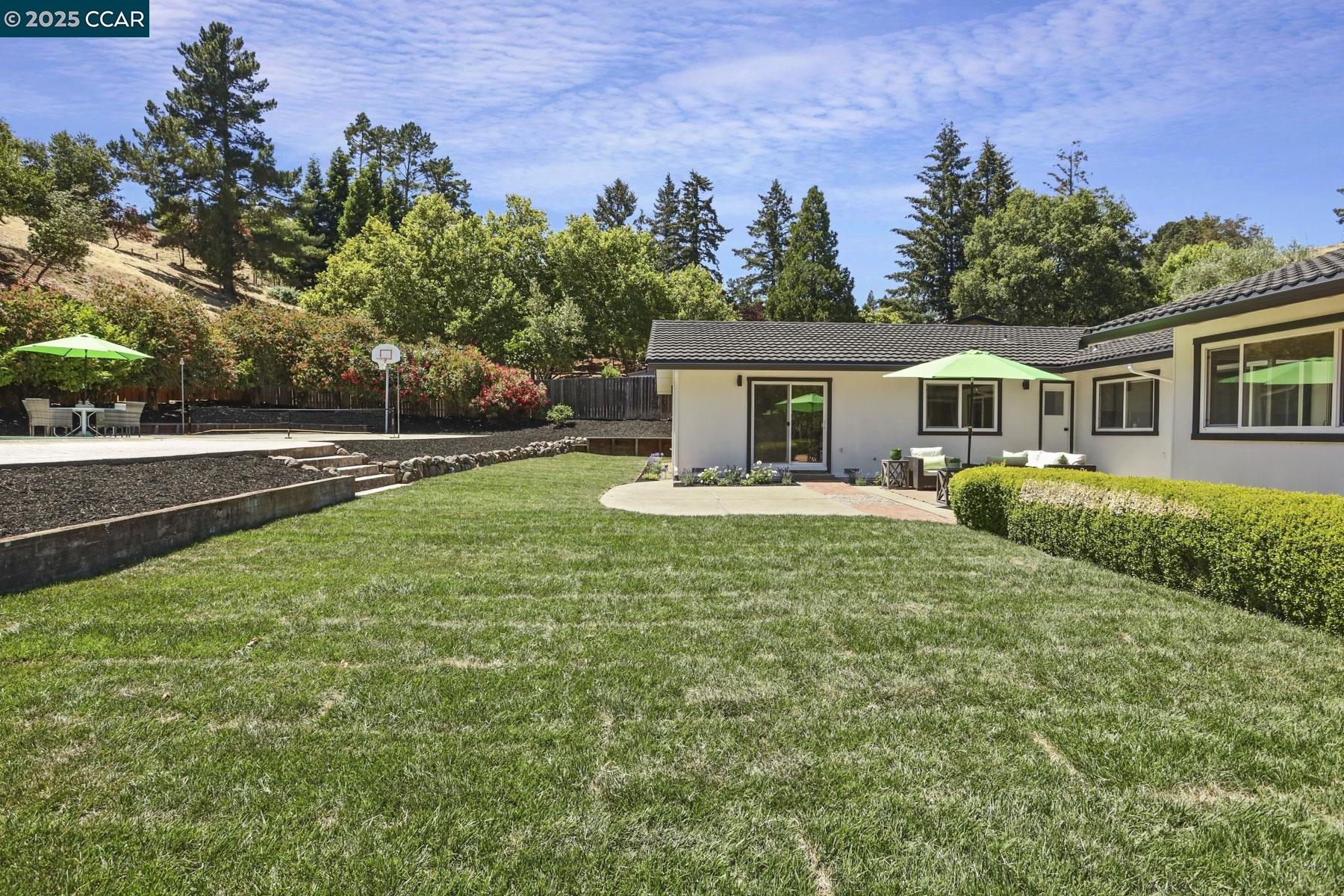 Detail Gallery Image 50 of 58 For 15 Ashbrook Place, Moraga,  CA 94556 - 4 Beds | 2/1 Baths