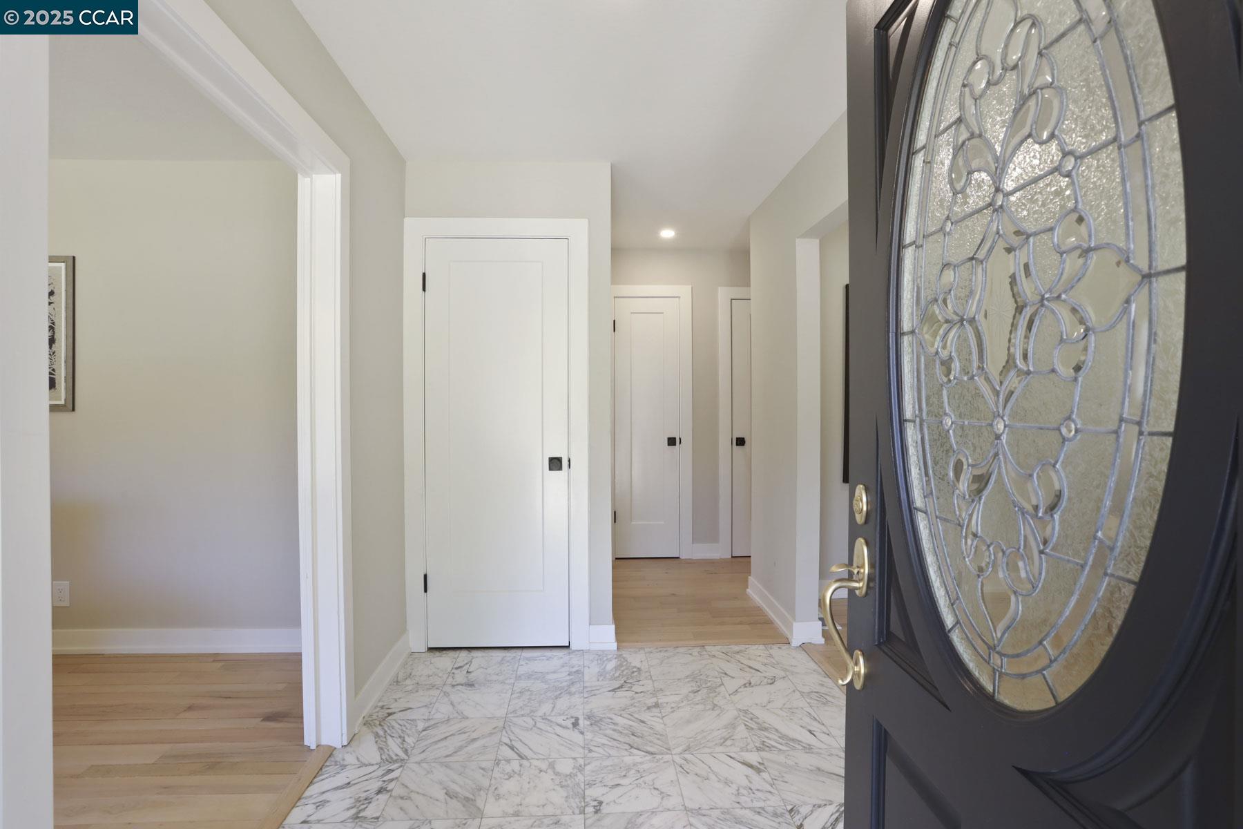 Detail Gallery Image 7 of 58 For 15 Ashbrook Place, Moraga,  CA 94556 - 4 Beds | 2/1 Baths