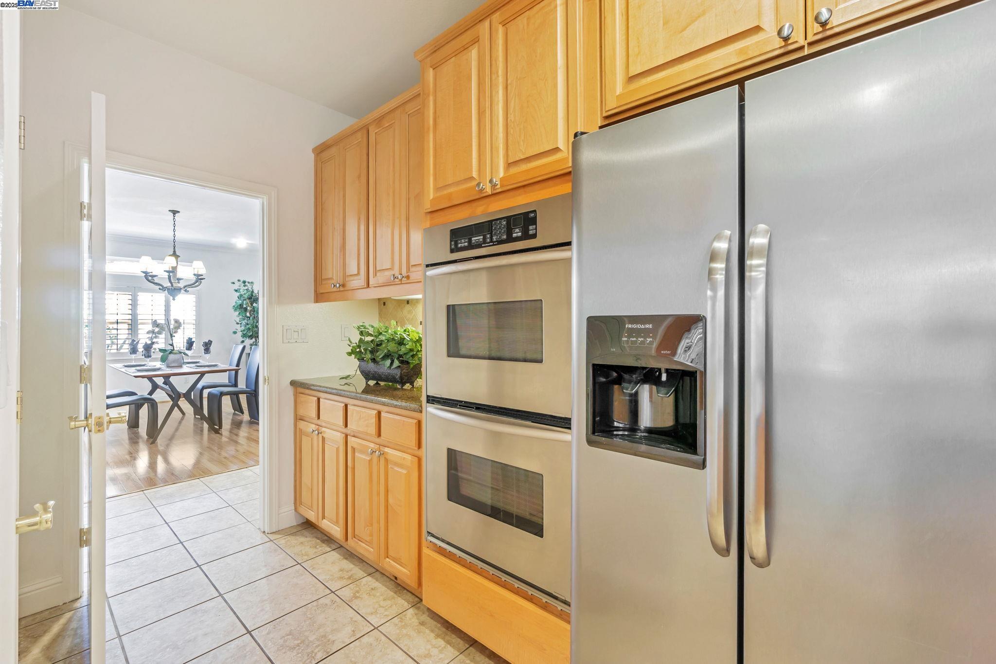 Detail Gallery Image 19 of 50 For 135 Cara Ct, Walnut Creek,  CA 94596 - 5 Beds | 3/1 Baths