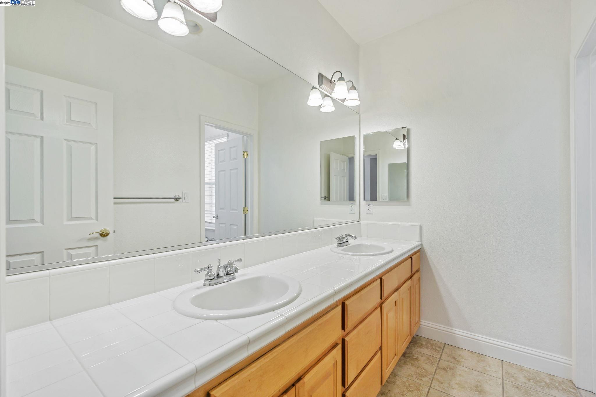 Detail Gallery Image 36 of 50 For 135 Cara Ct, Walnut Creek,  CA 94596 - 5 Beds | 3/1 Baths