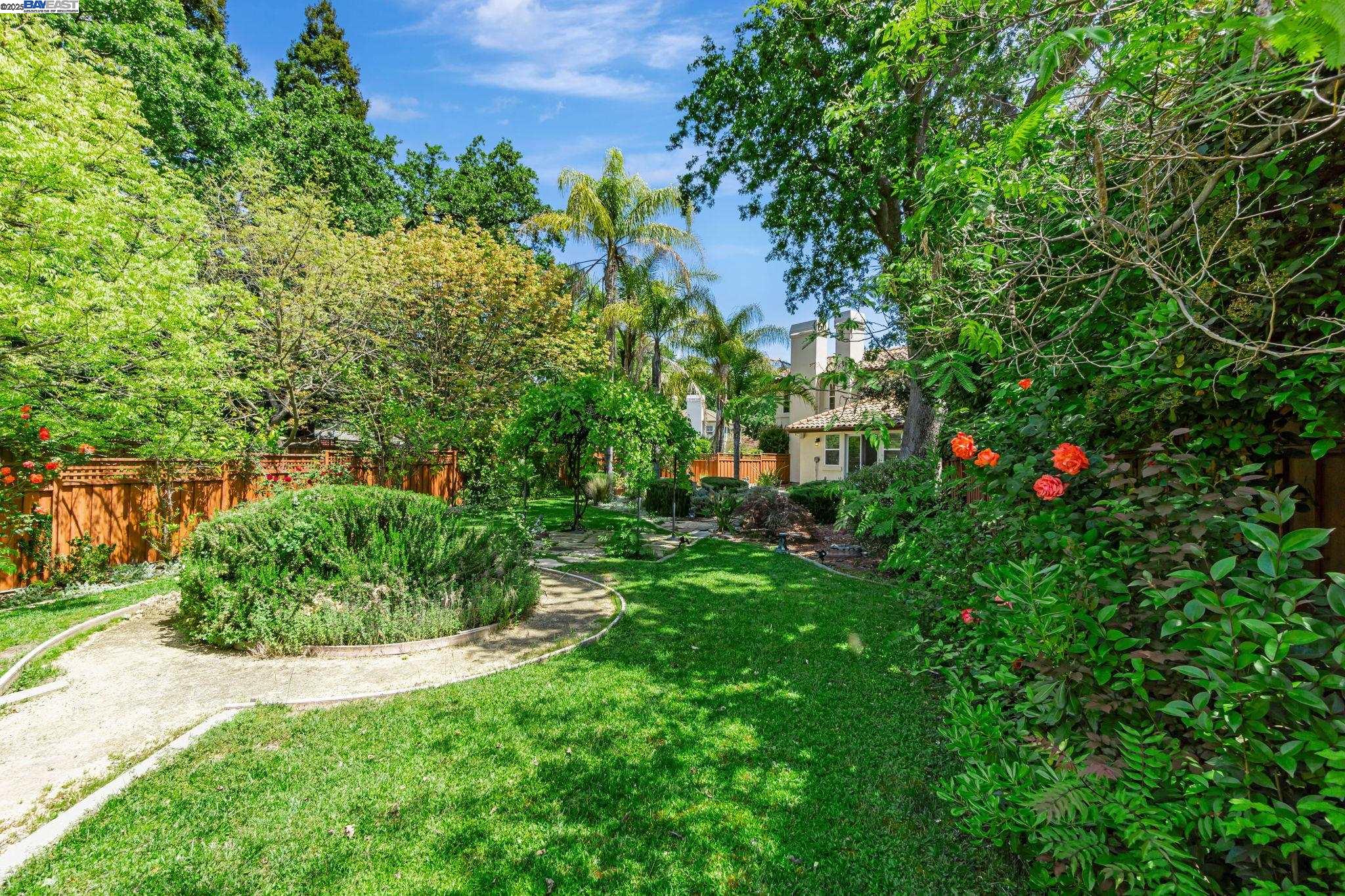 Detail Gallery Image 49 of 50 For 135 Cara Ct, Walnut Creek,  CA 94596 - 5 Beds | 3/1 Baths