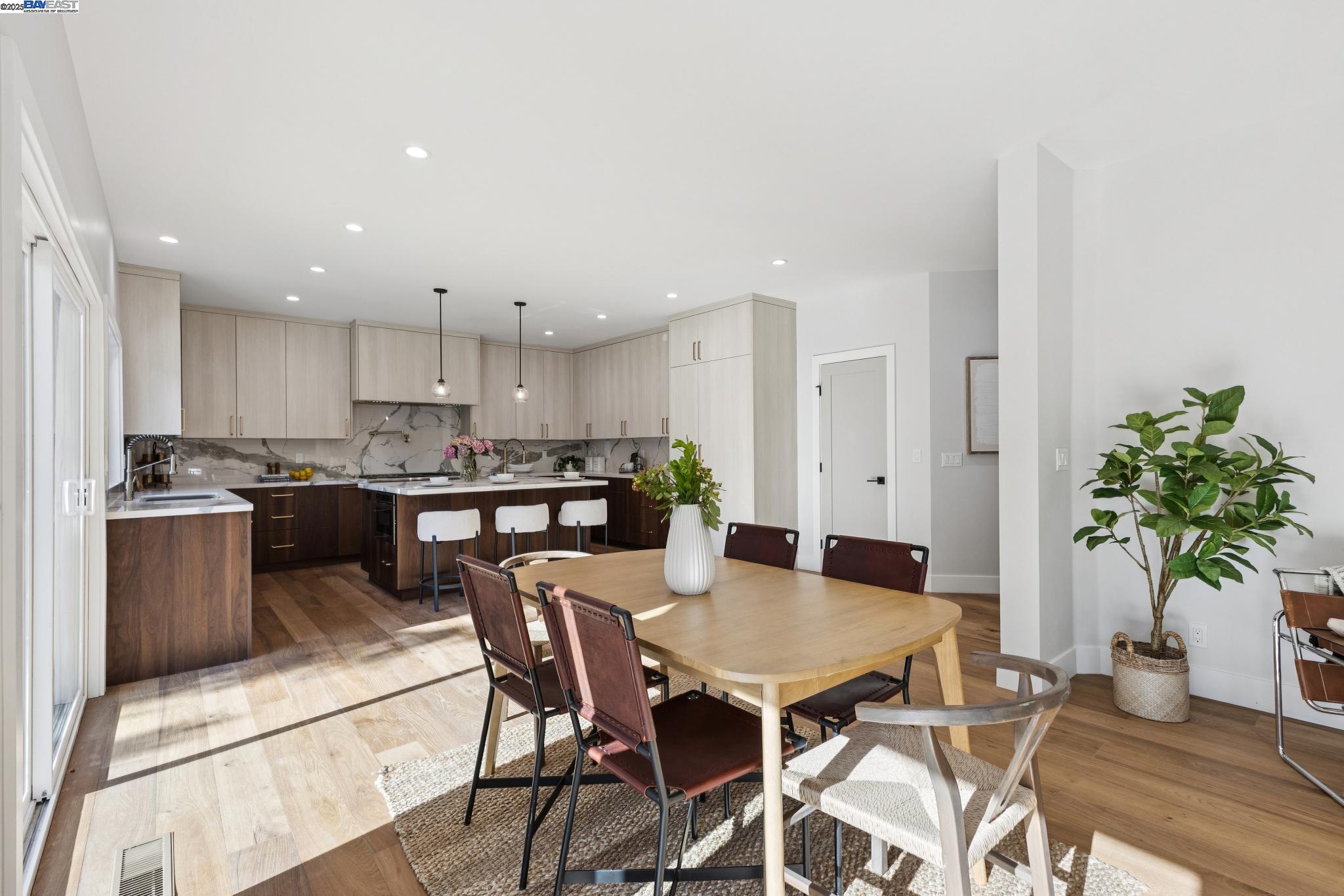 Detail Gallery Image 14 of 60 For 25 Mackenzie, Danville,  CA 94526 - 5 Beds | 4/1 Baths