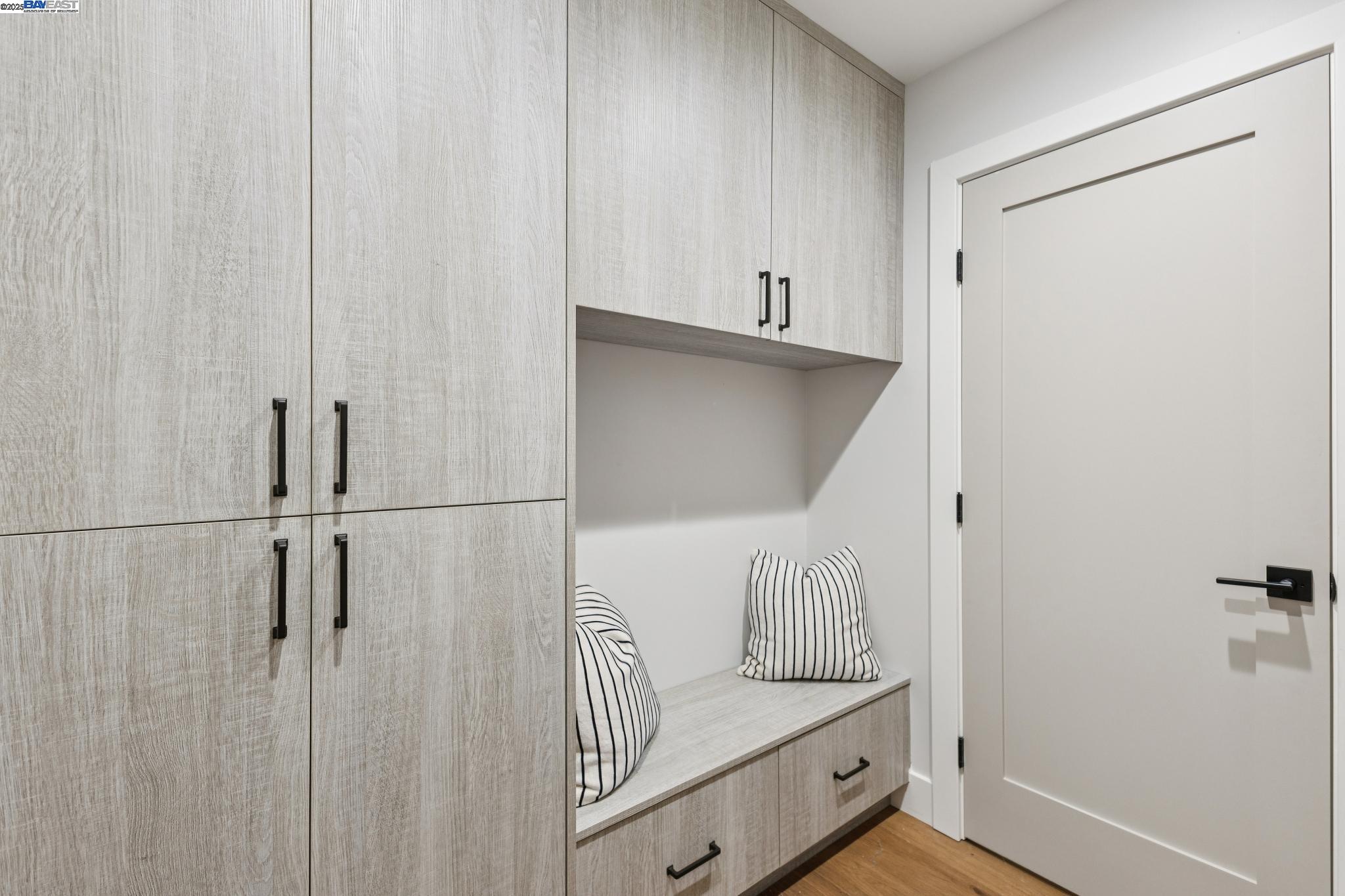 Detail Gallery Image 22 of 60 For 25 Mackenzie, Danville,  CA 94526 - 5 Beds | 4/1 Baths