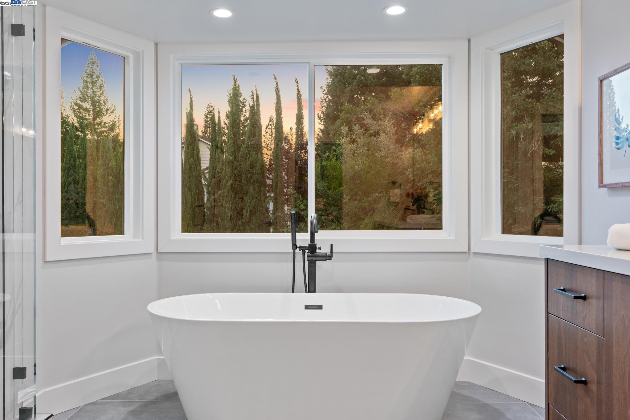 Detail Gallery Image 28 of 60 For 25 Mackenzie, Danville,  CA 94526 - 5 Beds | 4/1 Baths