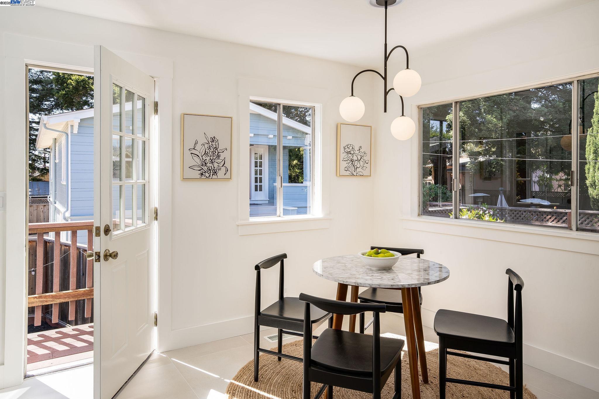 Detail Gallery Image 15 of 60 For 5731 Hermann St, Oakland,  CA 94609 - – Beds | – Baths