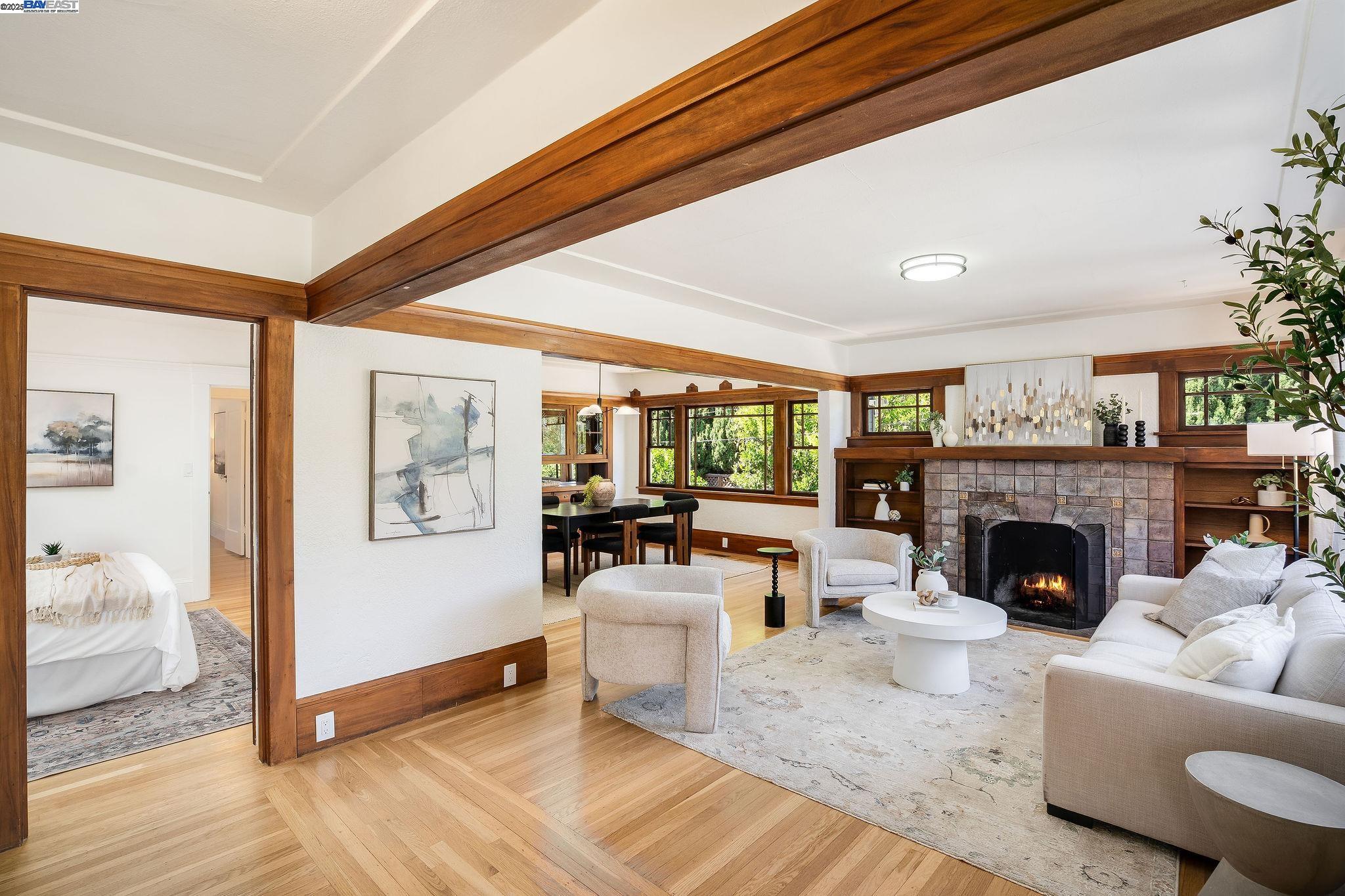 Detail Gallery Image 3 of 60 For 5731 Hermann St, Oakland,  CA 94609 - – Beds | – Baths