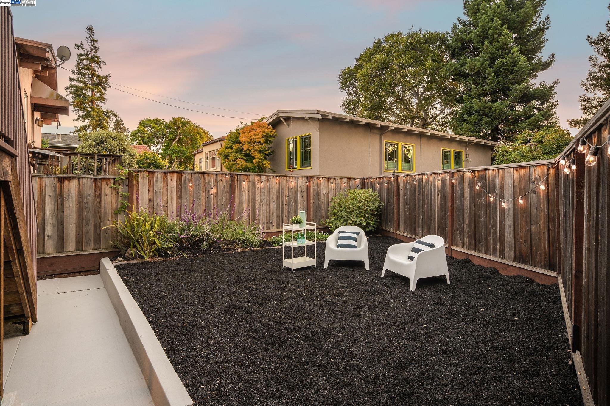Detail Gallery Image 22 of 60 For 5731 Hermann St, Oakland,  CA 94609 - – Beds | – Baths