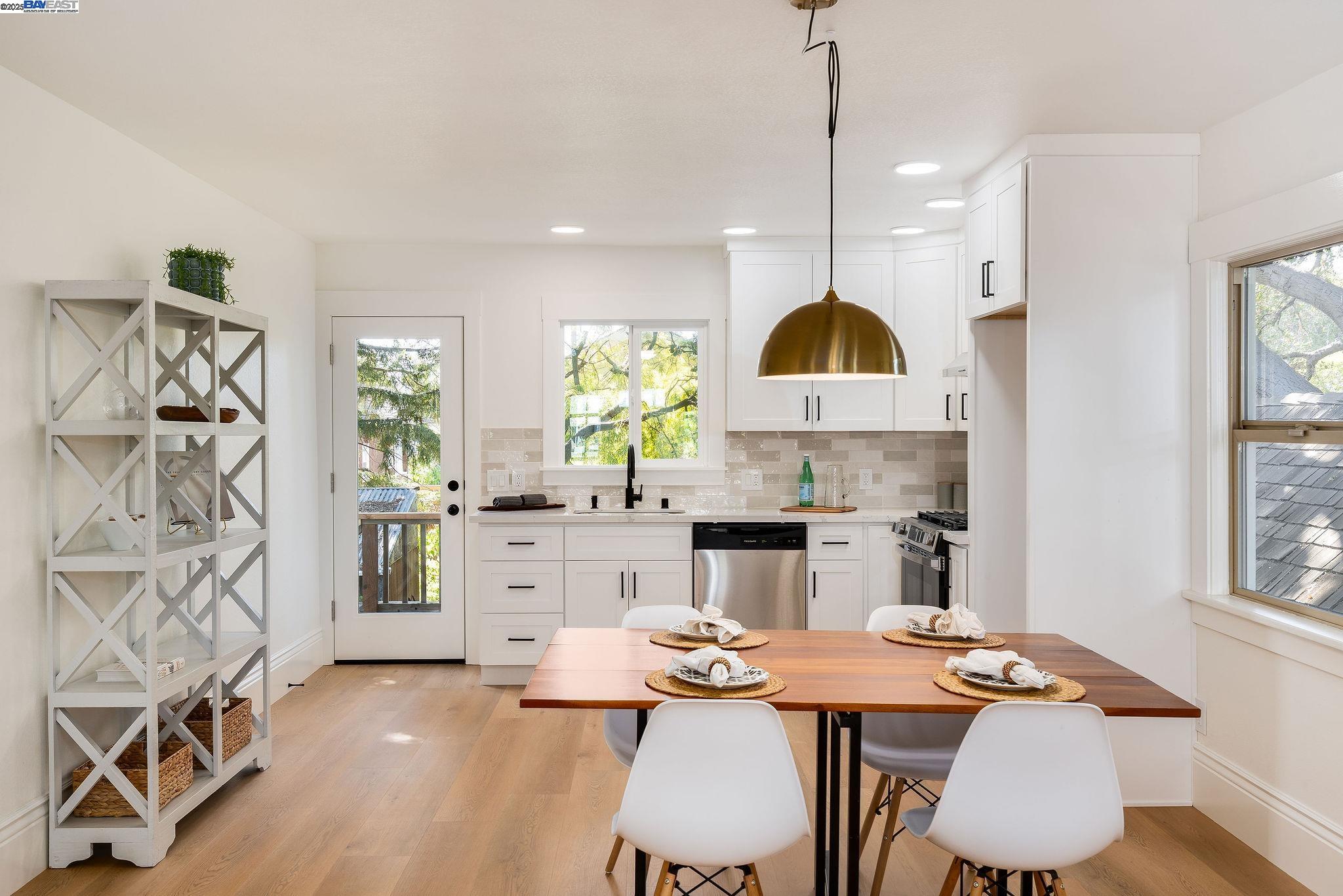 Detail Gallery Image 44 of 60 For 5731 Hermann St, Oakland,  CA 94609 - – Beds | – Baths
