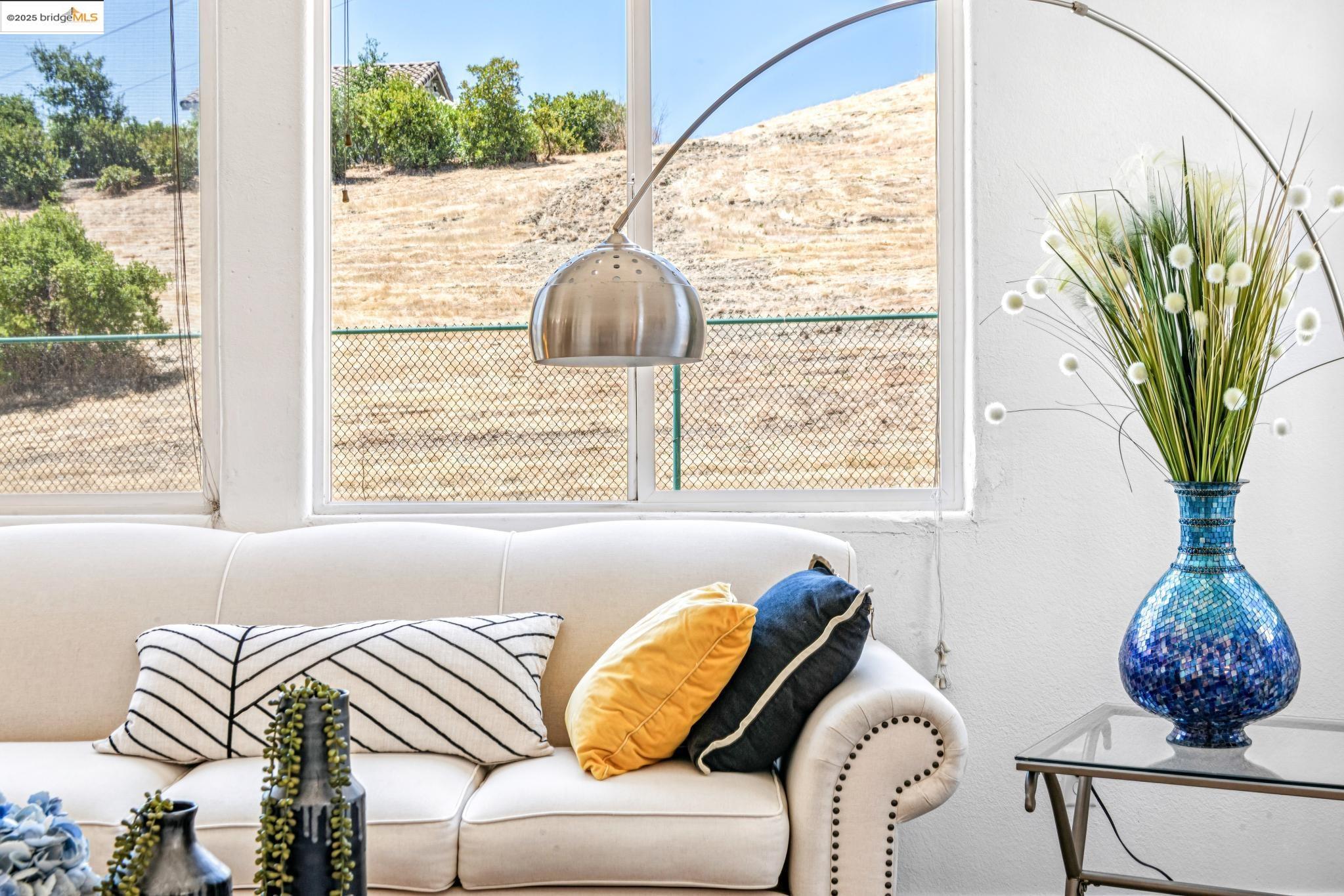 Detail Gallery Image 23 of 60 For 4576 Benton St, Antioch,  CA 94531 - 4 Beds | 3/1 Baths