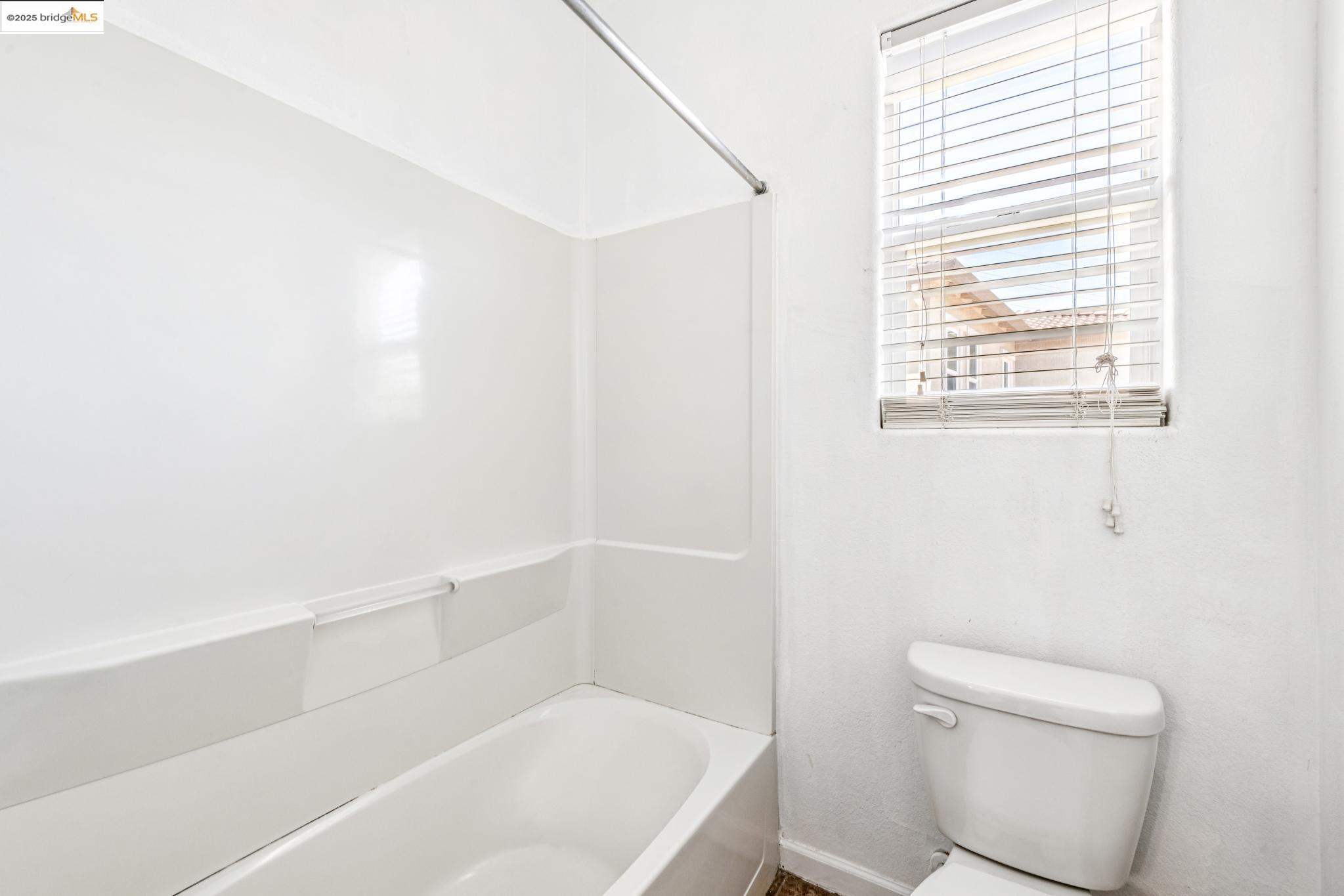 Detail Gallery Image 50 of 60 For 4576 Benton St, Antioch,  CA 94531 - 4 Beds | 3/1 Baths
